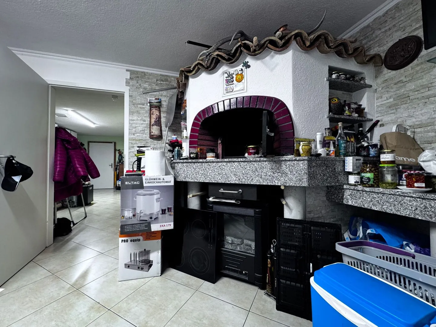 Casa a schiera di 4,5 stanze ben tenuta con giardino, area salotto e forno per pizza - incl. 1 posto auto in garage e 1 posto auto esterno - Foto 7 di 31