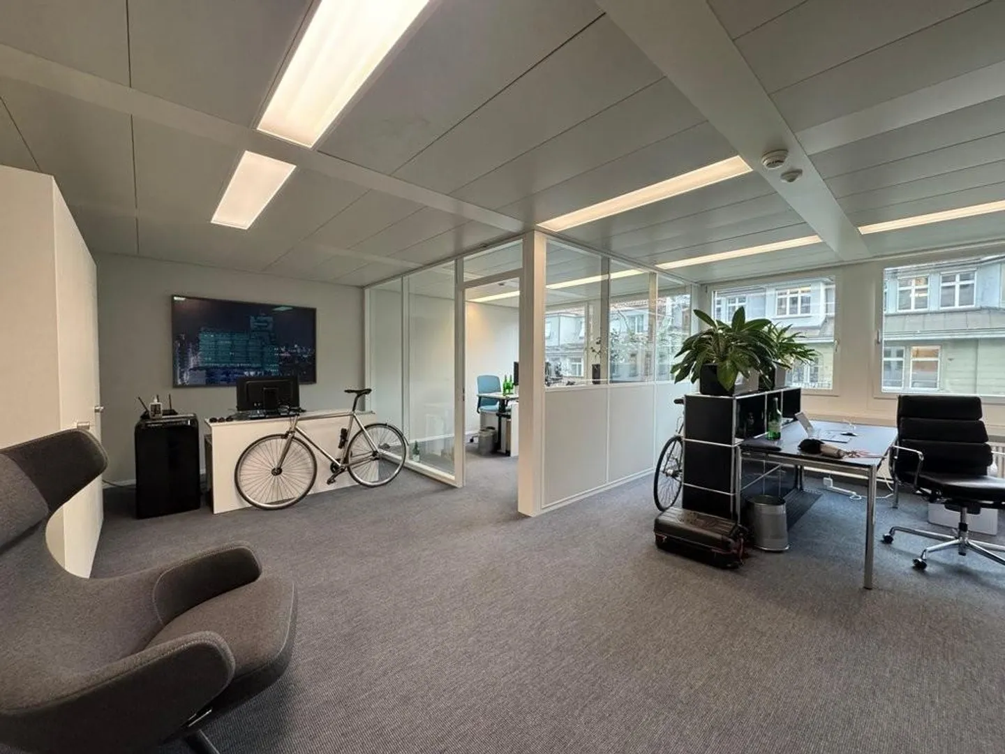 Office space in prime location in the heart of Zurich! - Photo 3 of 9