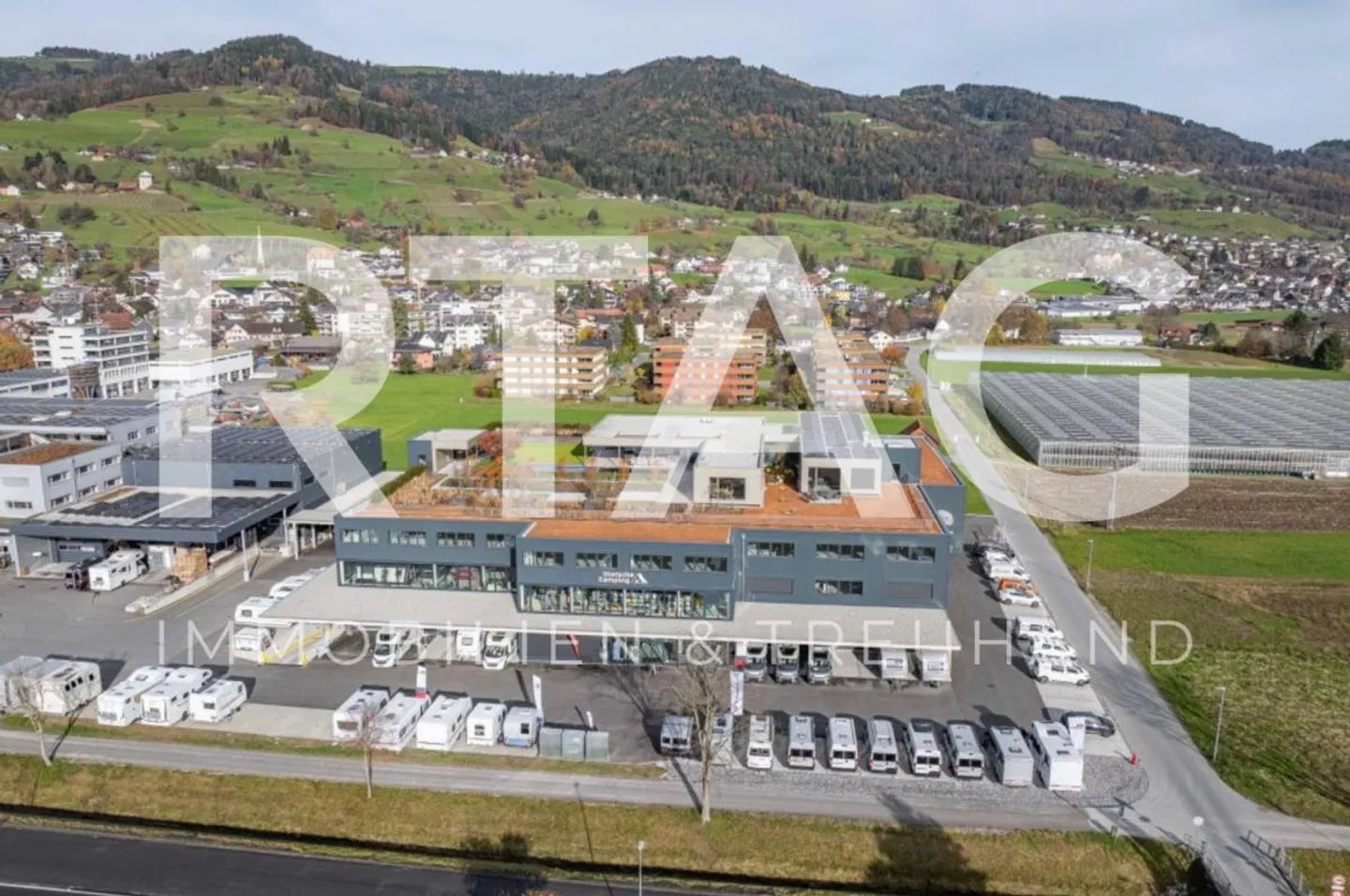 Commercial Space - Photo 1 of 7