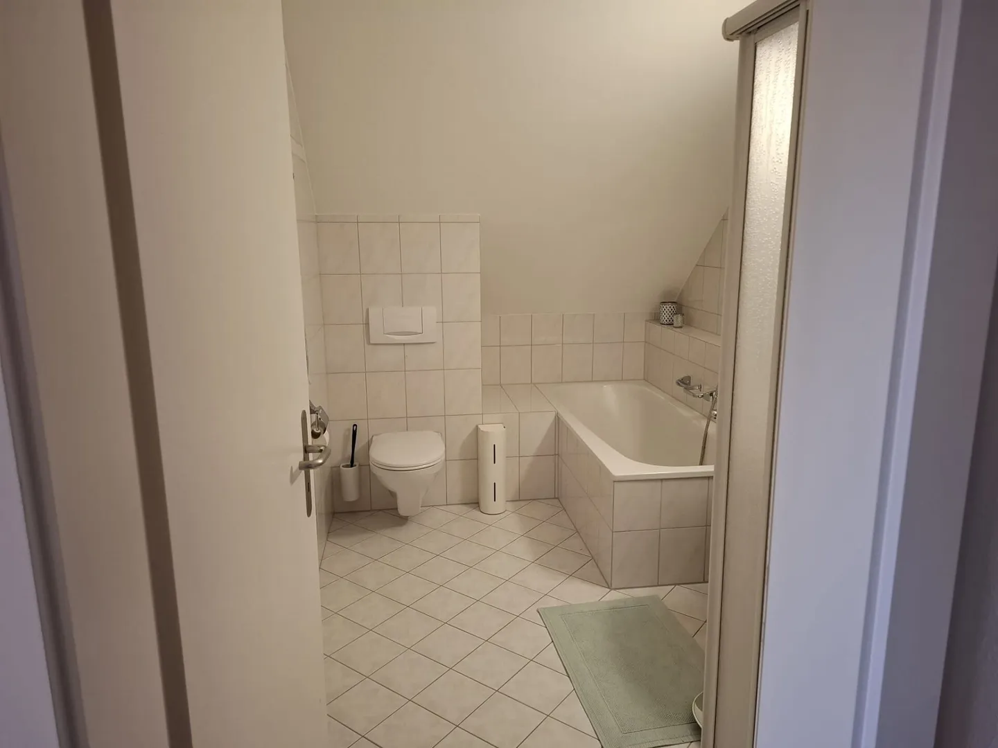 Zentral gelegene 3 1/2 Zi-Maisonette-Dachwohnung - Foto 7 von 9