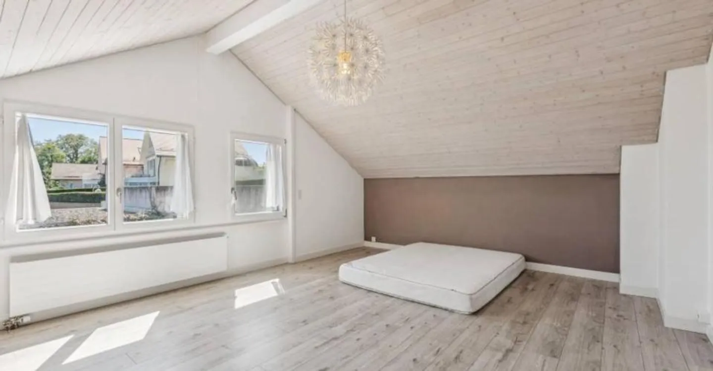 EXKLUSIVITÄT Außergewöhnliche Villa mit Seeblick nur wenige Schritte von der internationalen Schule entfernt - Foto 7 von 13