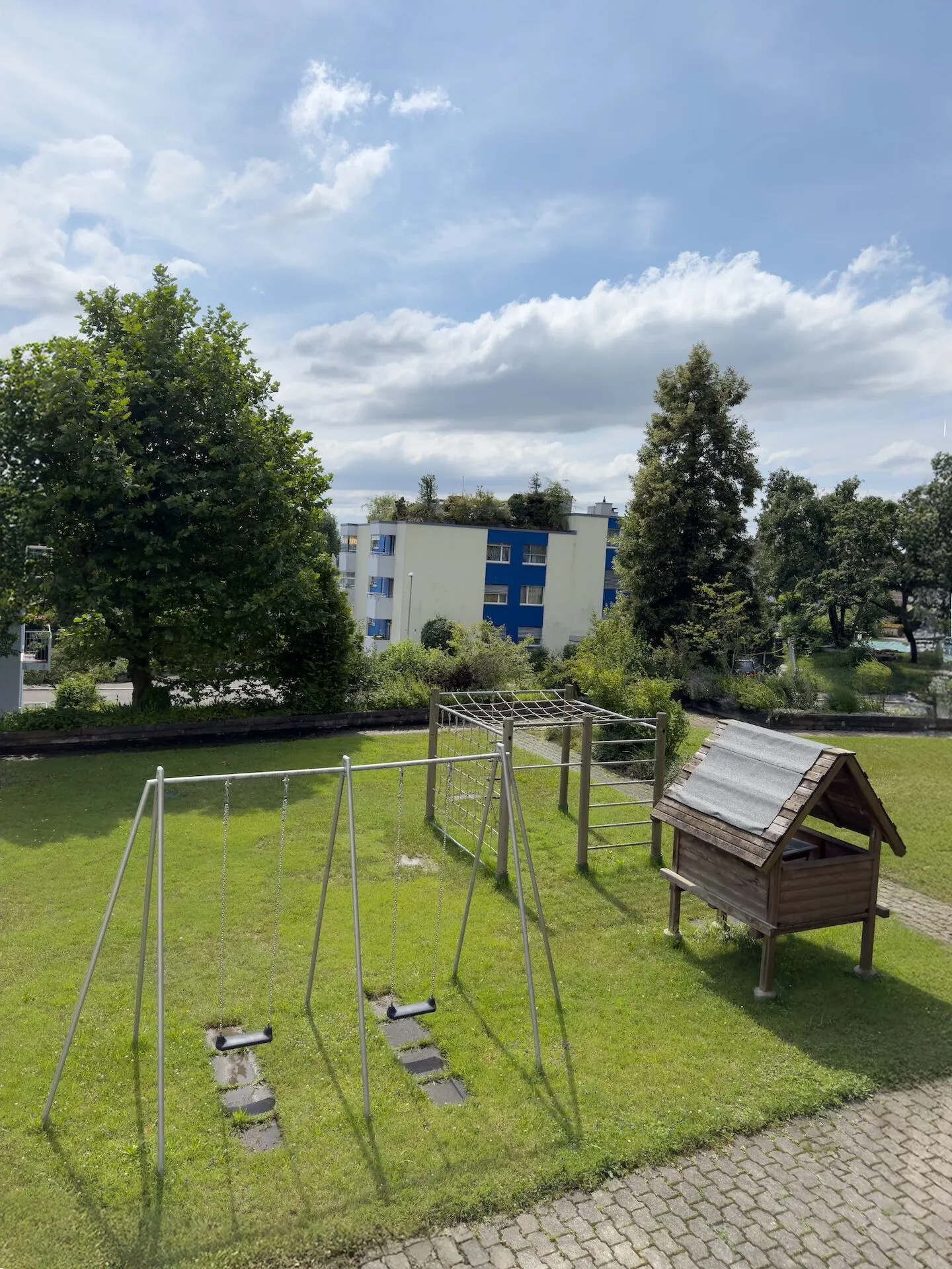 5-room condominium in a sunny and child-friendly residential area - Photo 27 of 32