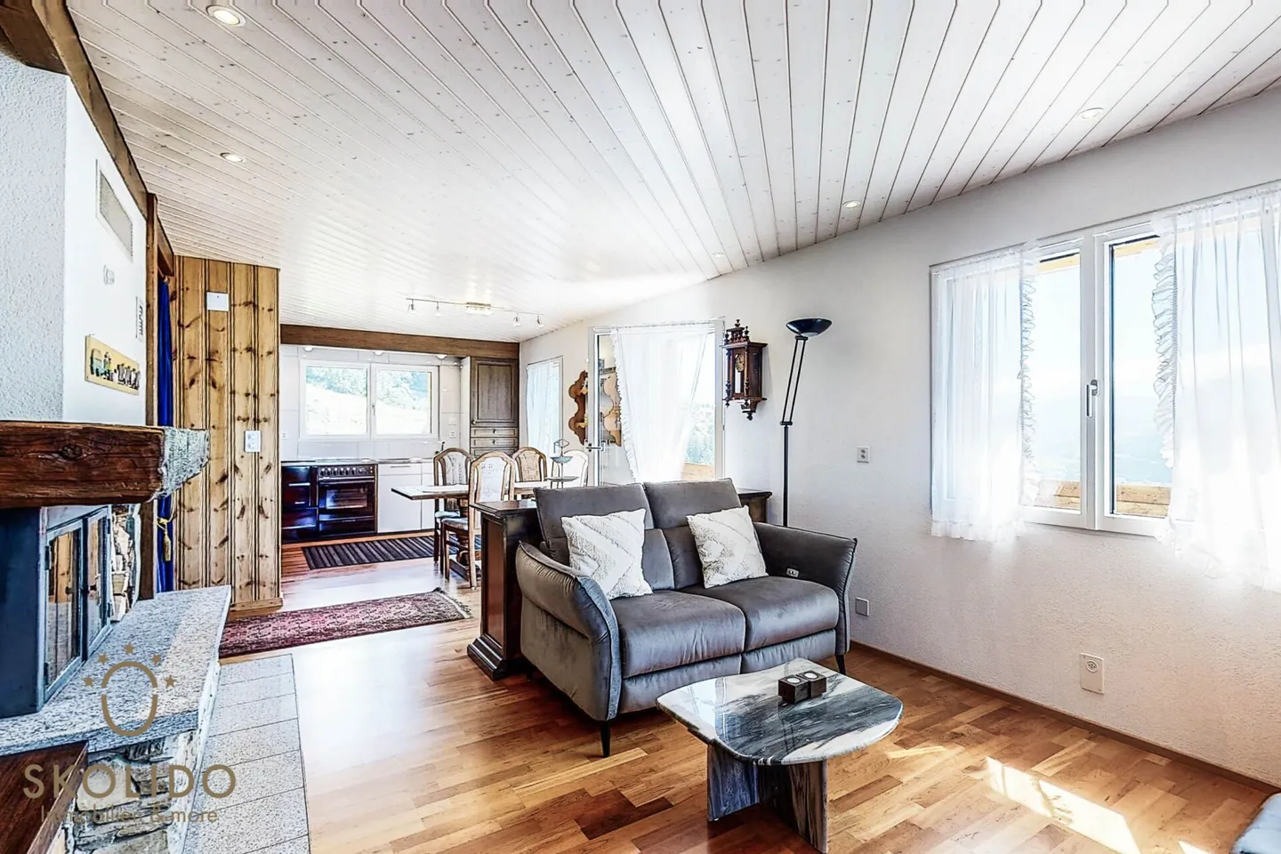 Chalet modernizzato con appartamento separato e vista panoramica - Foto 8 di 34