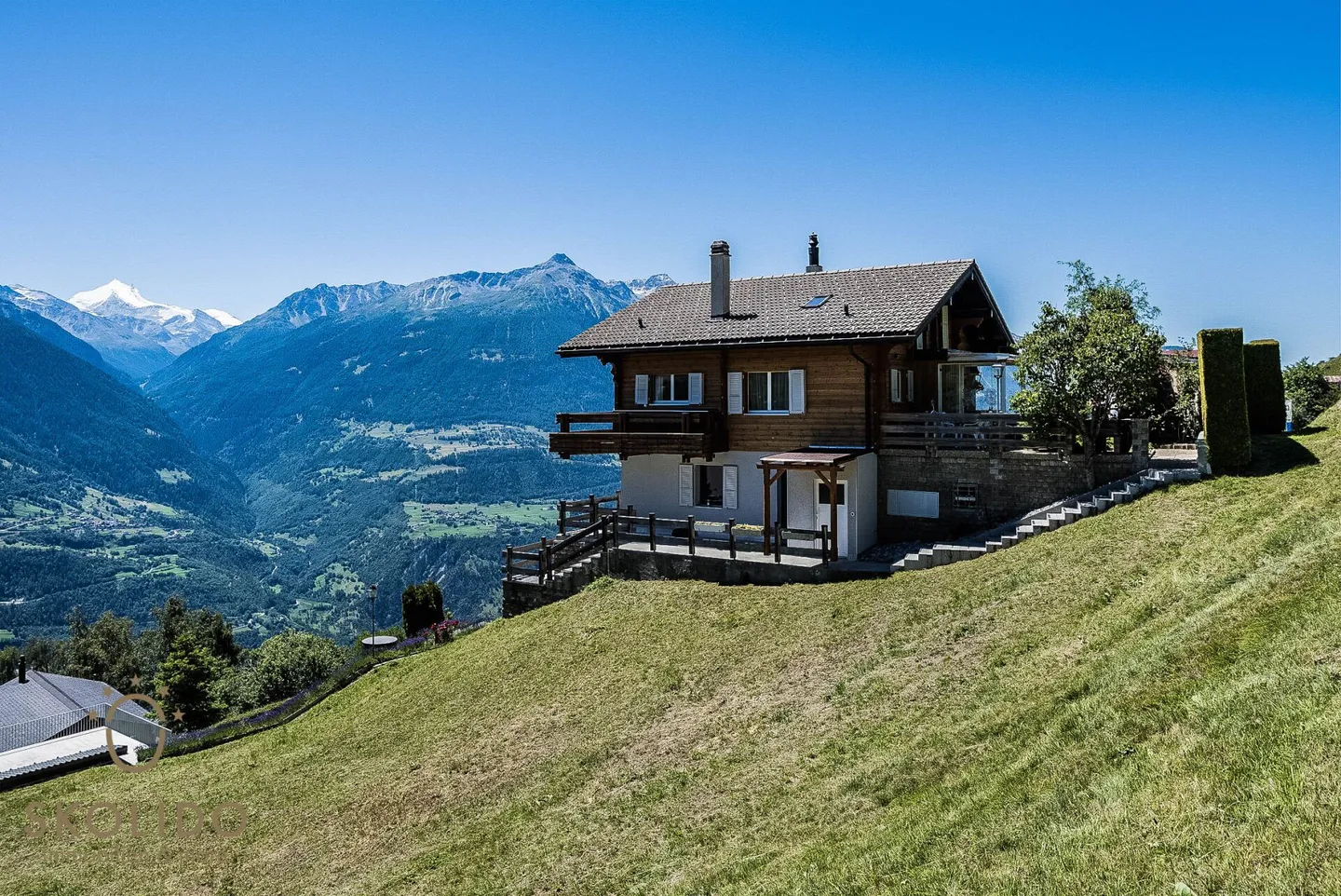 Chalet modernizzato con appartamento separato e vista panoramica - Foto 1 di 34