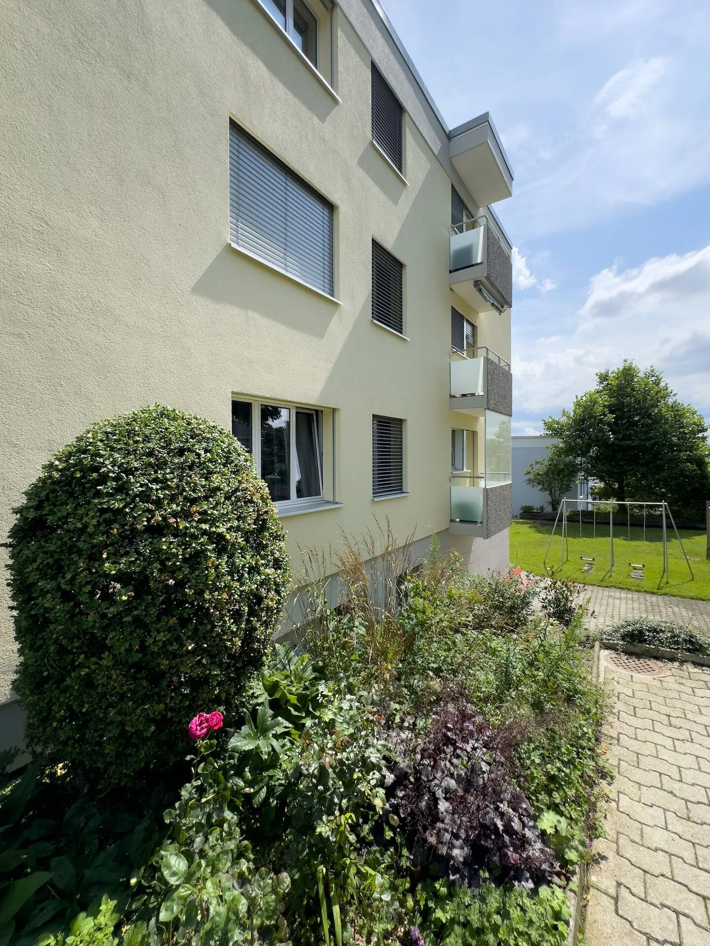 5-room condominium in a sunny and child-friendly residential area - Photo 30 of 32