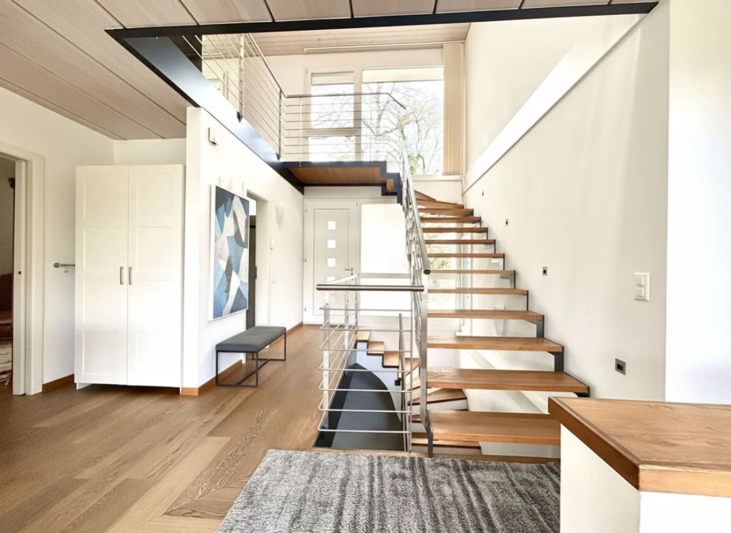 Prachtvolle Familienvilla mit Pool - Foto 7 von 13