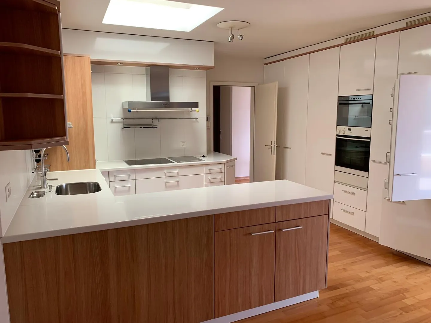 Charmante Wohnung mit Seeblick - Foto 1 von 8