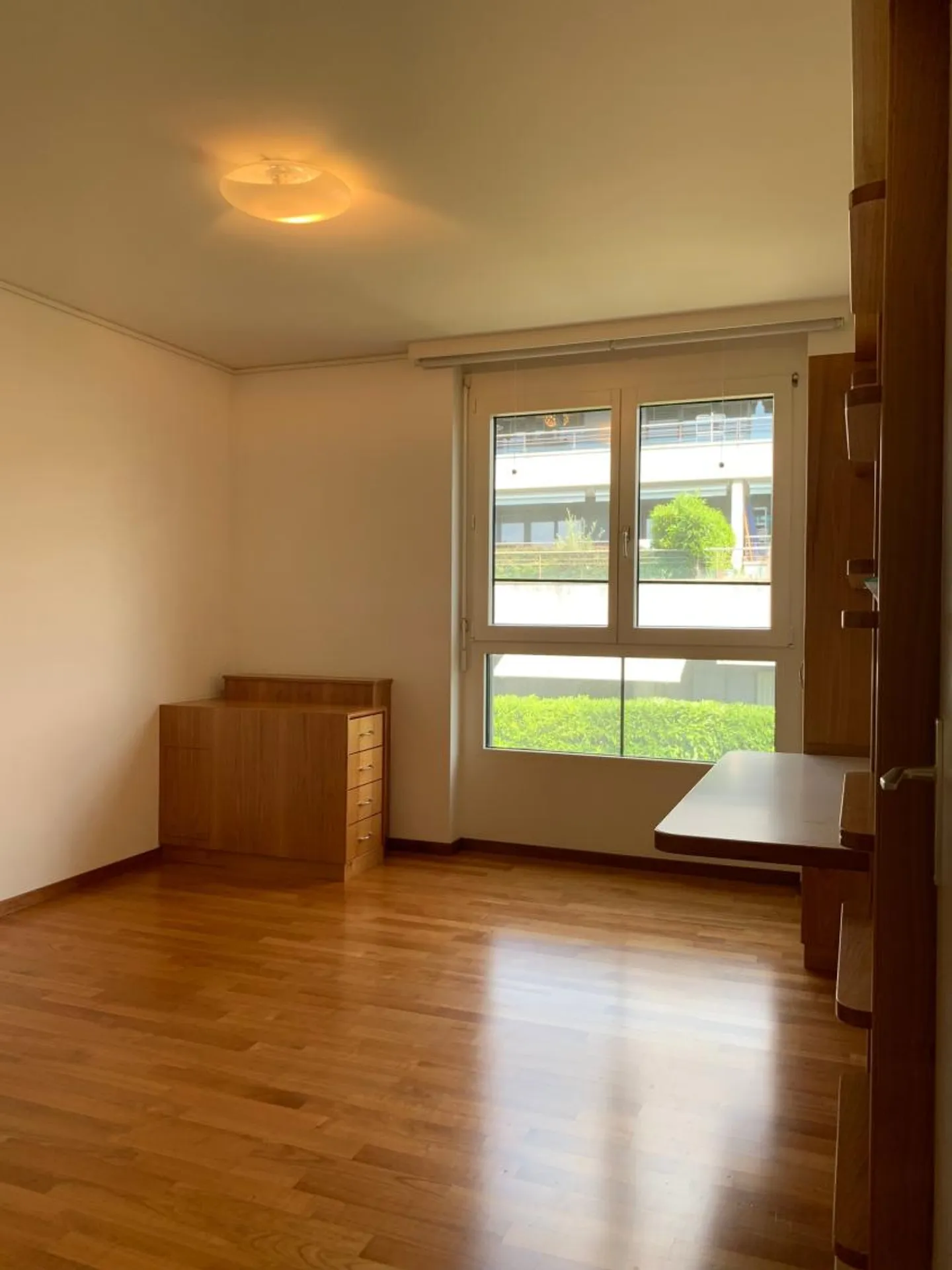 Charmante Wohnung mit Seeblick - Foto 3 von 8