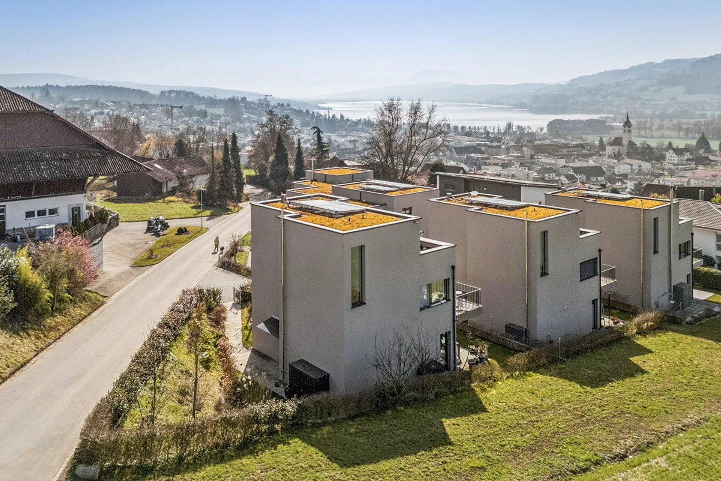 Moderne Eleganz mit traumhafter Seesicht - Foto 1 von 4