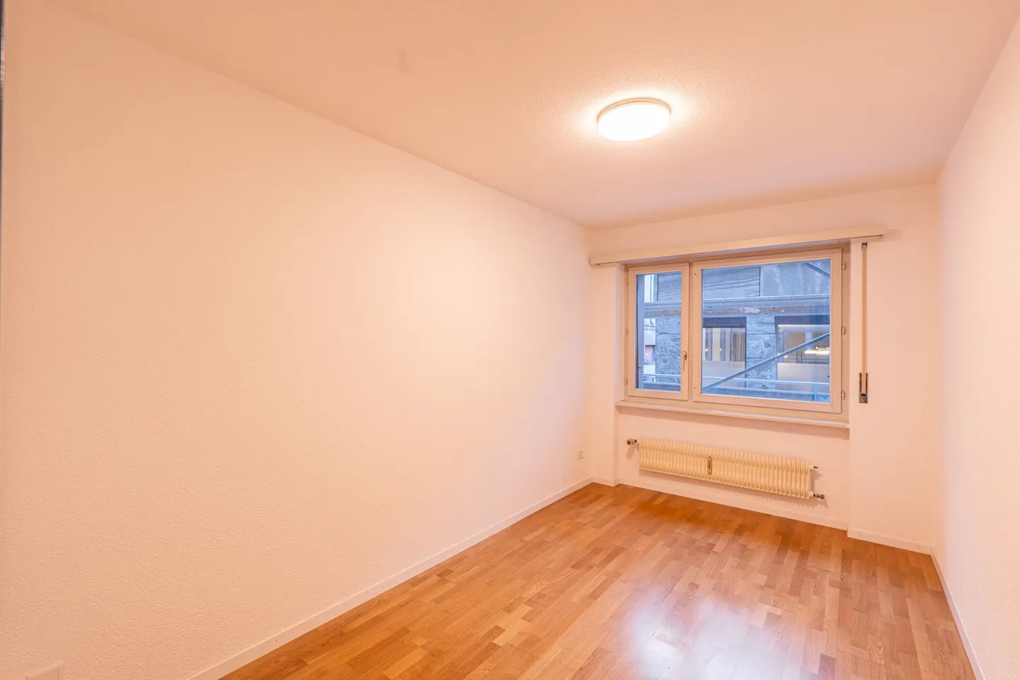 Zentrale 4.5-Zimmerwohnung im Herzen von Brig - seltene Gelegenheit an begehrter Lage - Foto 5 von 8