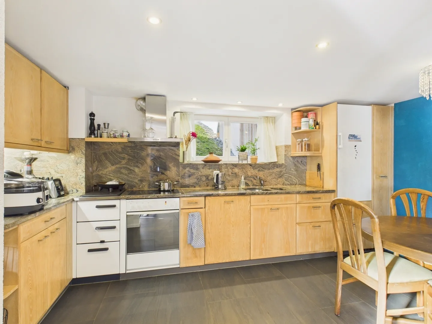 Centrally Located 5.5 Room Single-Family House in Disentis - Primary or Secondary Residence - Photo 2 of 13