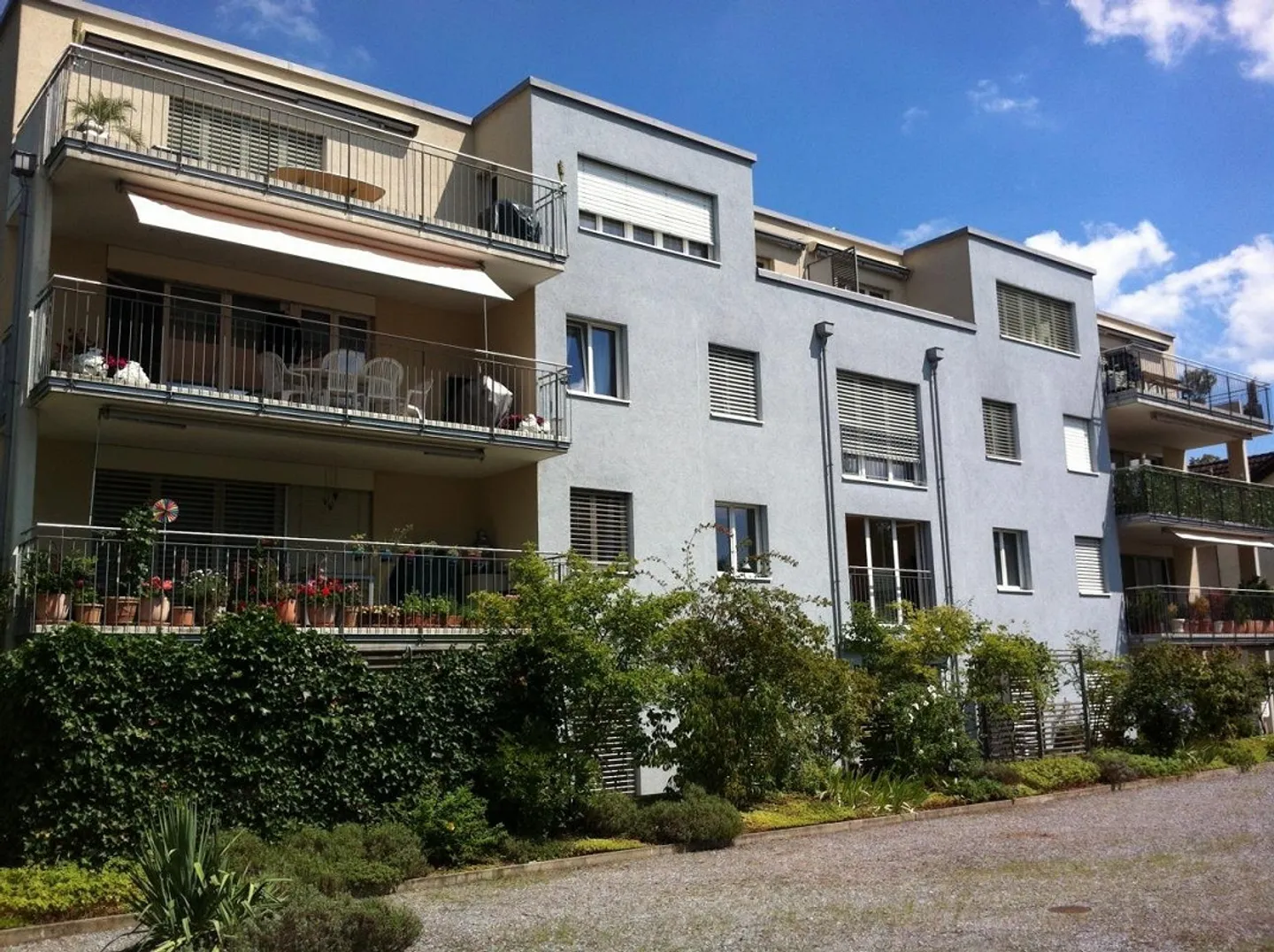 Living near the center - Photo 2 of 8