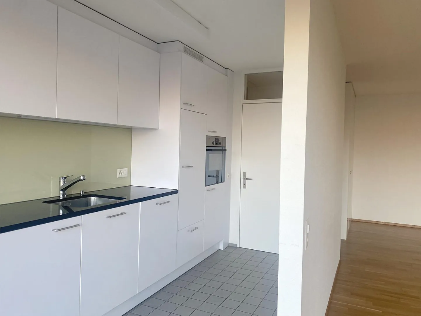 Appartement 2.5 pièces magnifique avec balcon - Photo 6 sur 12