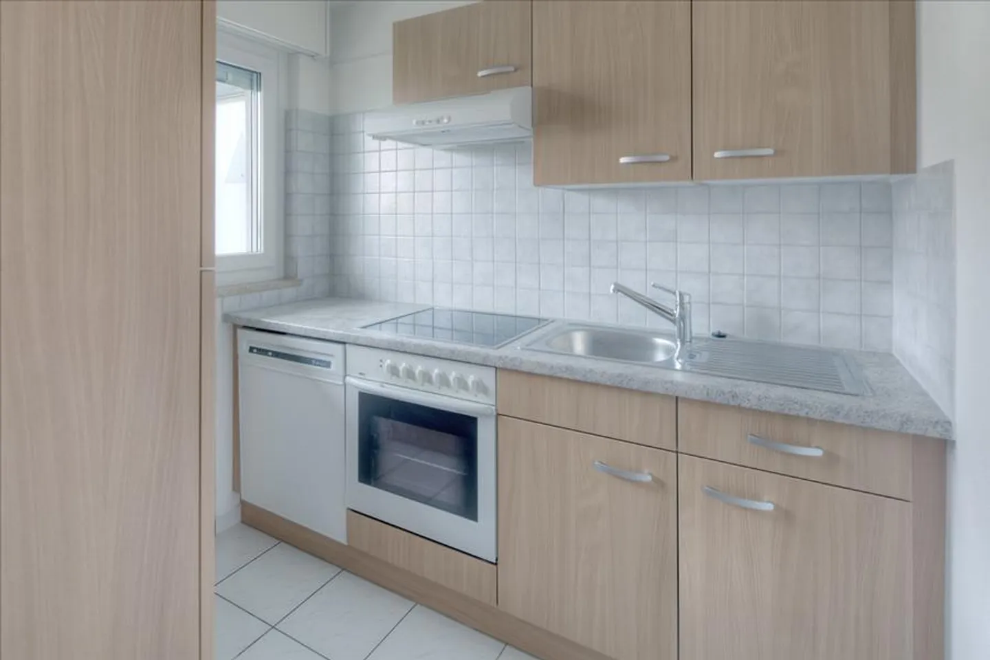 Apartment for rent - Photo 3 of 7