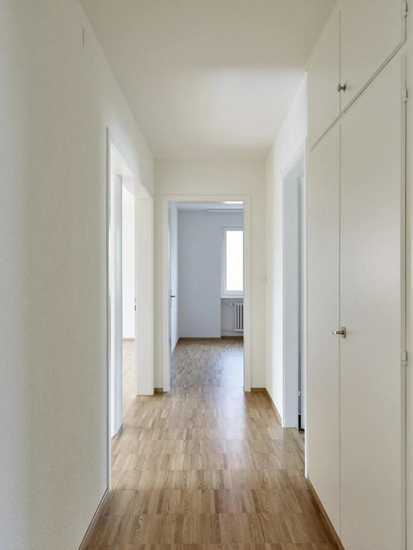 Un sincero appartamento è alla ricerca di un nuovo inquilino - Foto 6 di 9