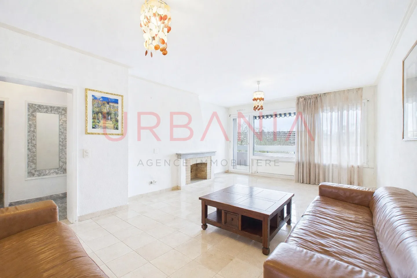 Magnificent 4-room apartment with views of the Alps and the Jura - Photo 2 of 7