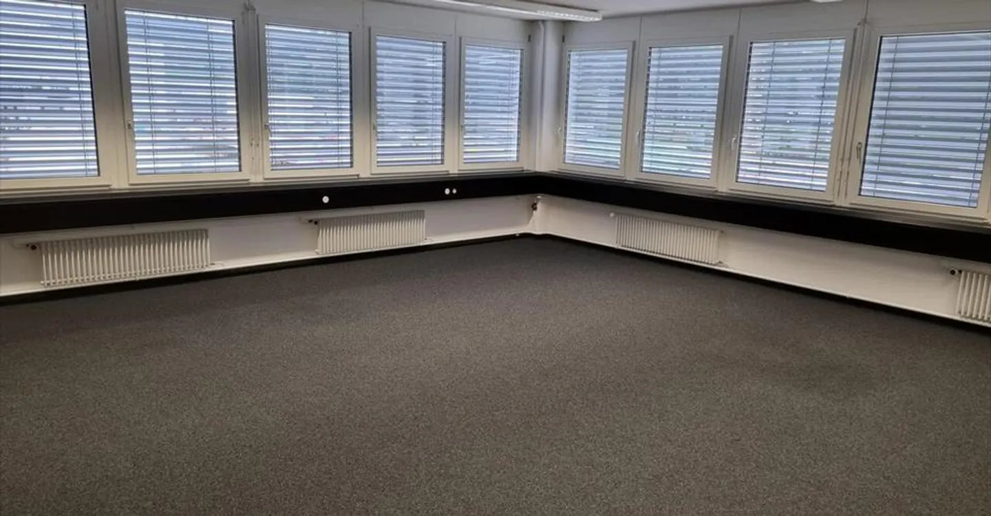 Niederwangen b.Bern, in affitto, 250 m2 di uffici e 230 m2 di magazzini - Foto 6 di 8