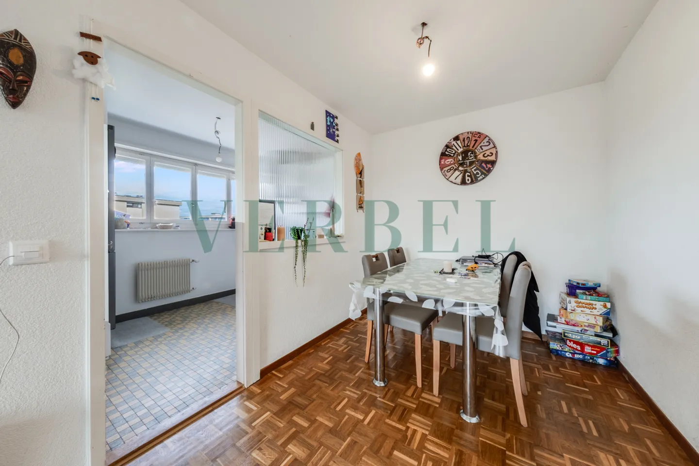 Appartamento affascinante con 3,5 stanze nel centro di Marly - Foto 3 di 9