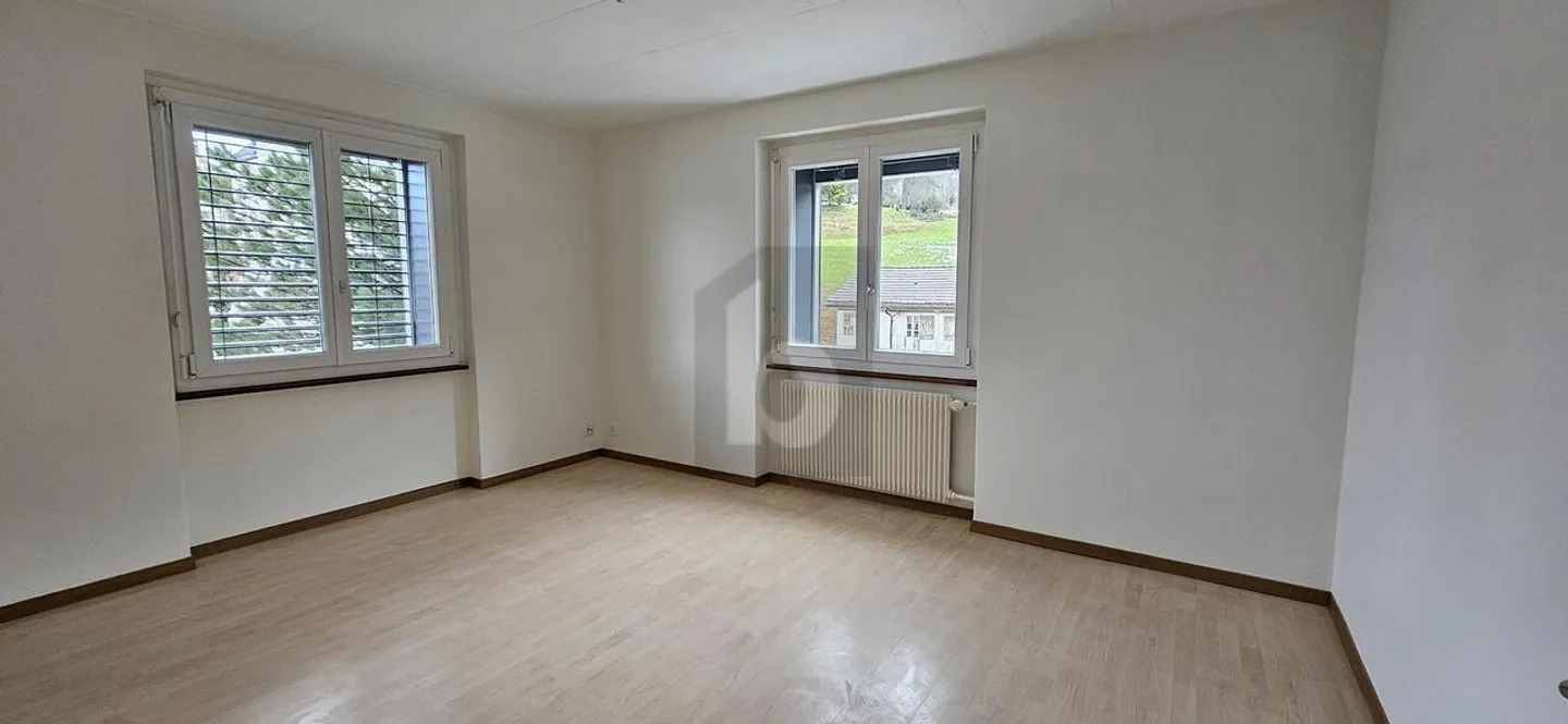 SCHÖNER BLICK AUF DEN SEE UND VOLLSTÄNDIG RENOVIERT - Foto 5 von 6