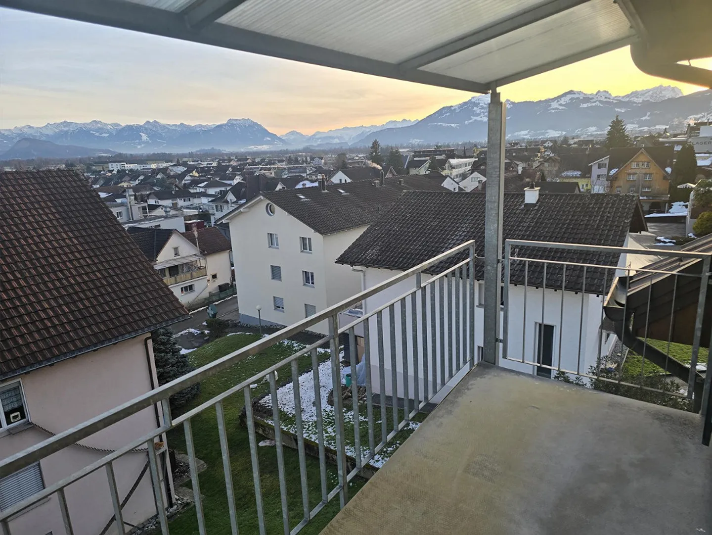 Modern 2.5 room apartment for rent - Photo 5 of 8