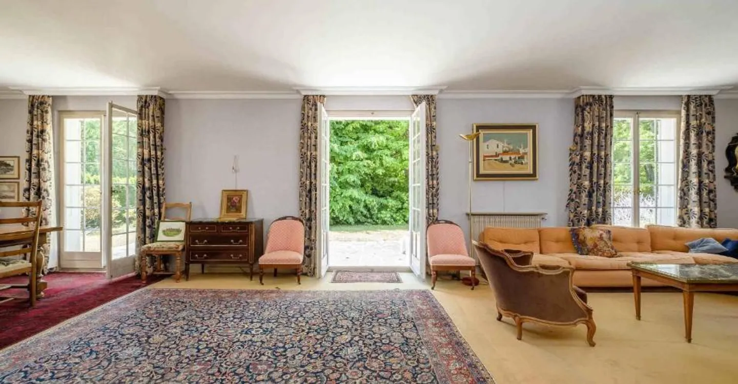 Exklusiv! Einfamilienhaus mit großem Potenzial - Foto 2 von 7