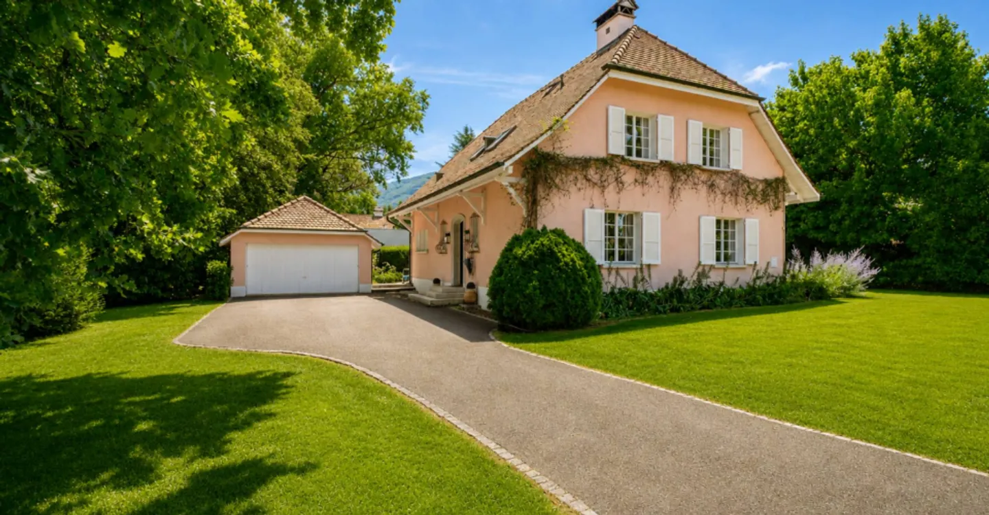 Exklusiv! Einfamilienhaus mit großem Potenzial - Foto 7 von 7