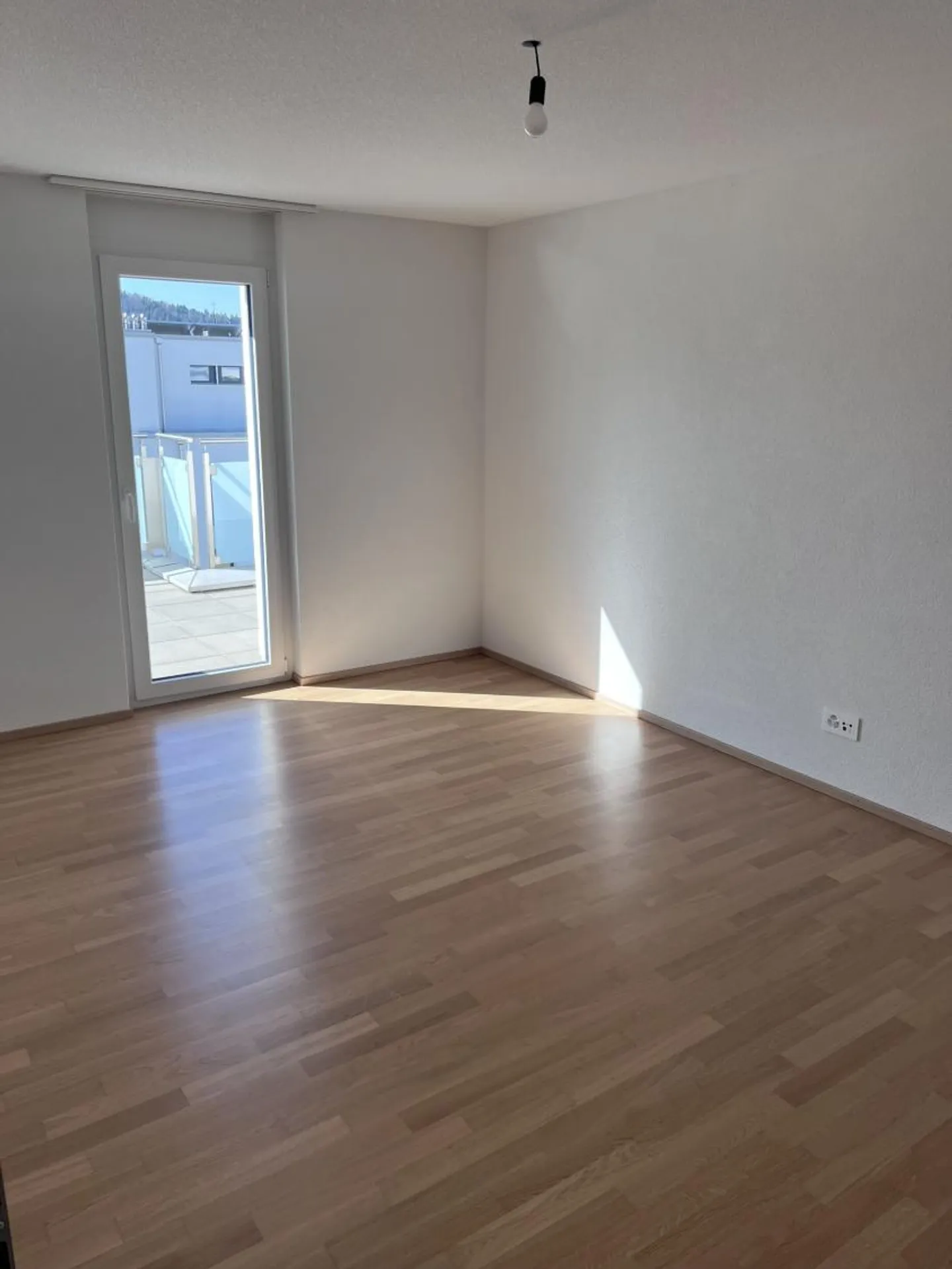 In a recent building - 3.5 room penthouse - Photo 5 of 11