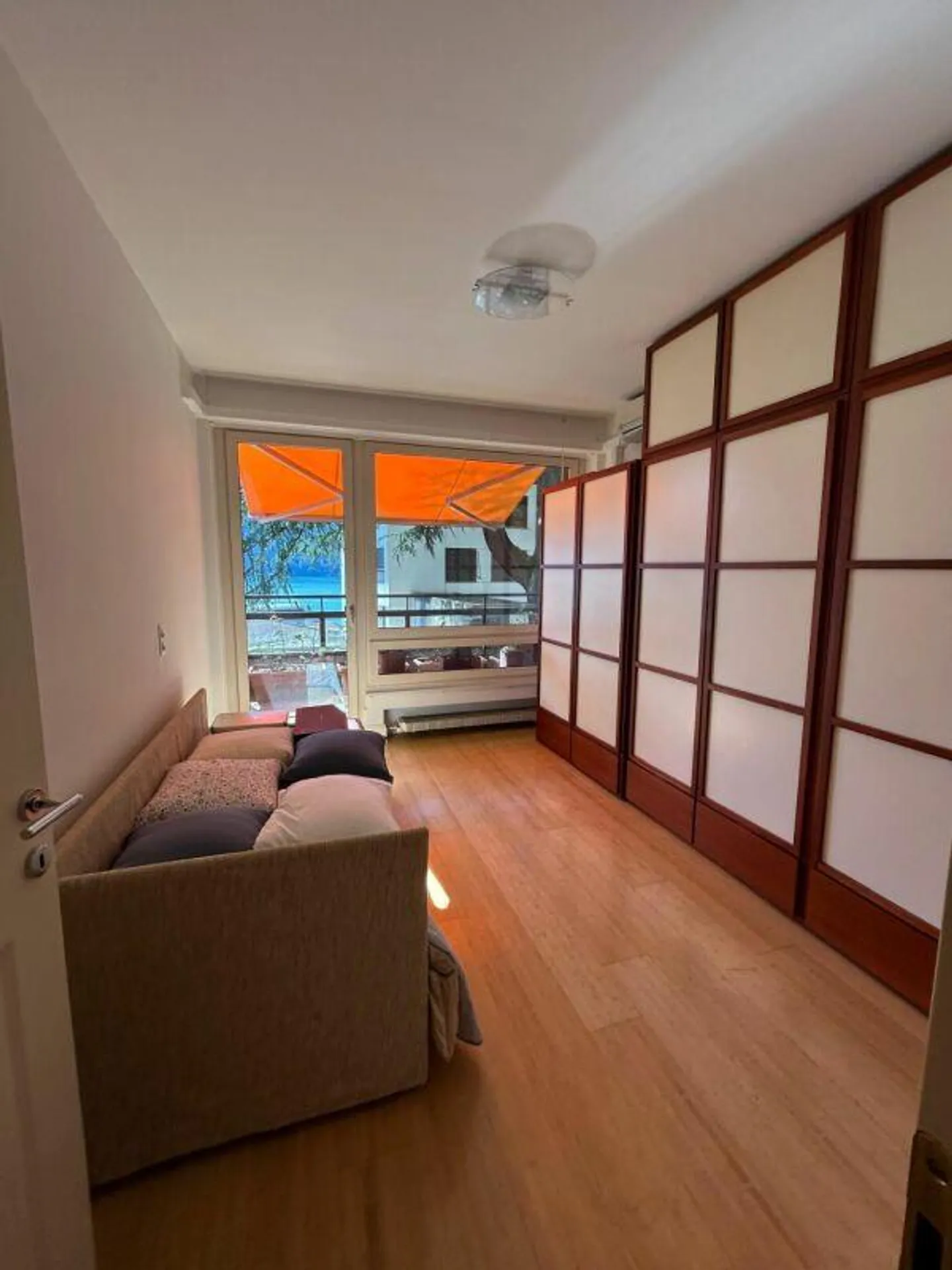 Beautiful 3.5 Room Apartment in the City Center with Lake View - Photo 13 of 14