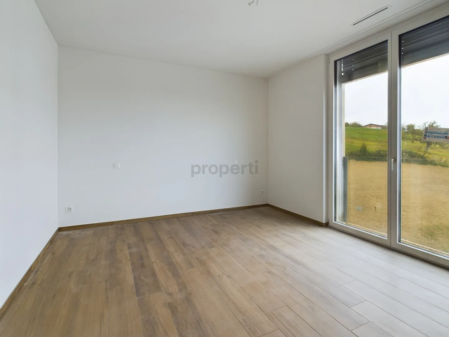 Perfezione del Penthouse: Esclusivo appartamento attico di 4,5 stanze con vista mozzafiato a Herdern! - Foto 5 di 10