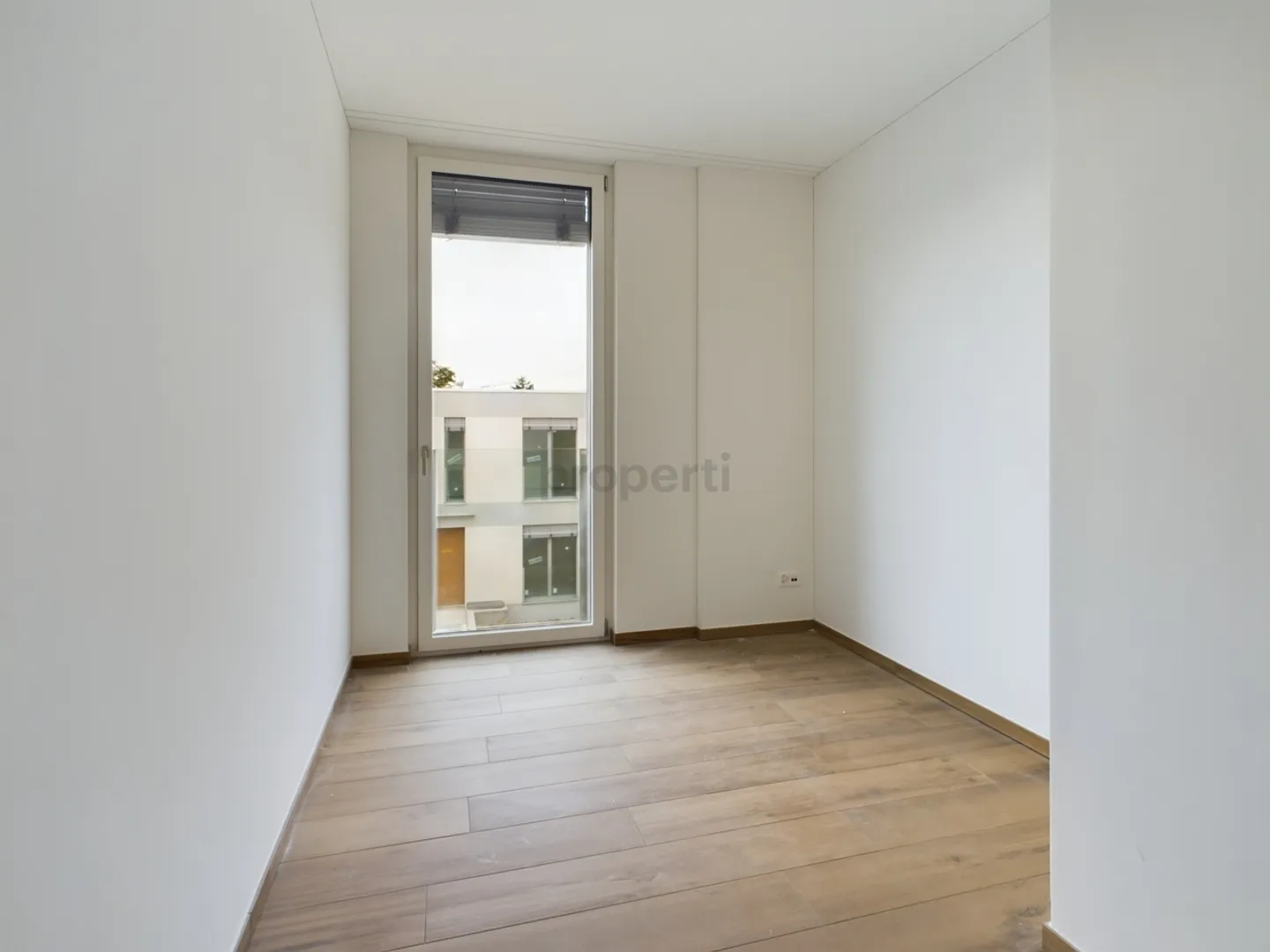 Perfezione del Penthouse: Esclusivo appartamento attico di 4,5 stanze con vista mozzafiato a Herdern! - Foto 7 di 10