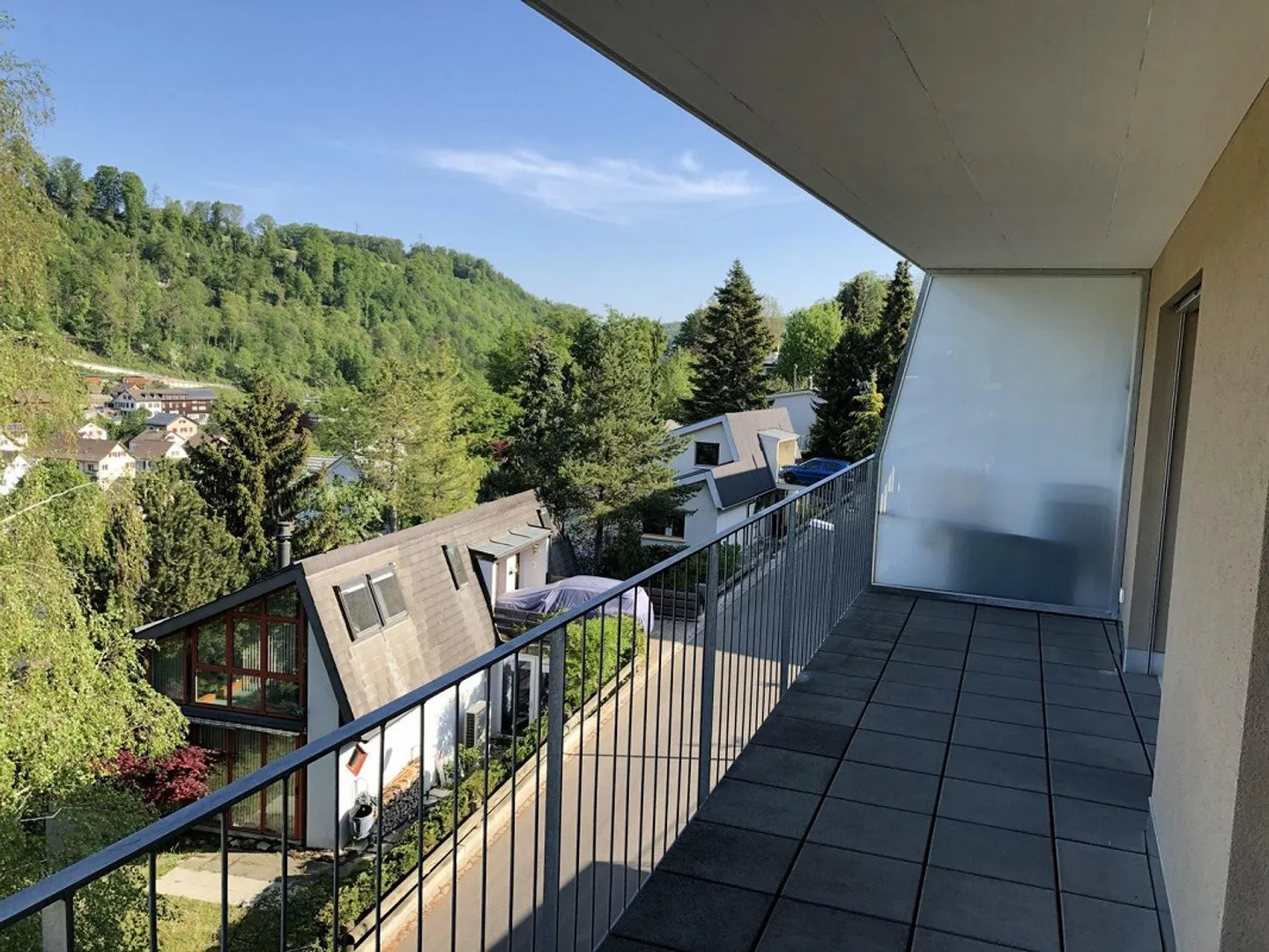 Appartement moderne dans un emplacement privilégié avec une belle vue - Photo 2 sur 13