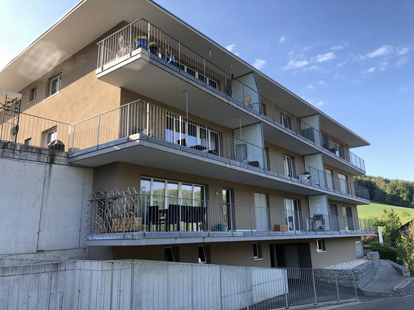 Appartement moderne dans un emplacement privilégié avec une belle vue - Photo 3 sur 13