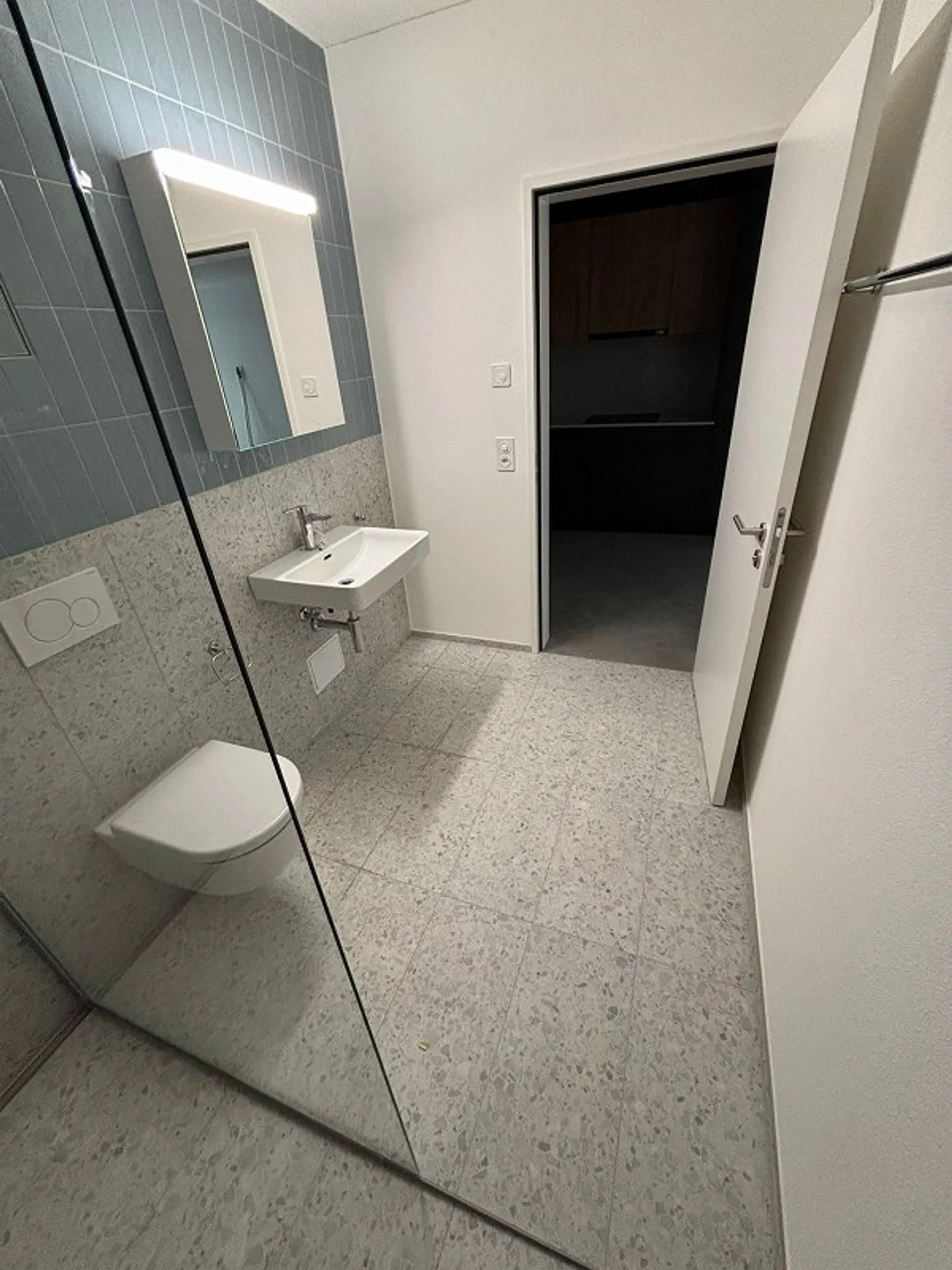 2.5 Room Apartment - Photo 4 of 9