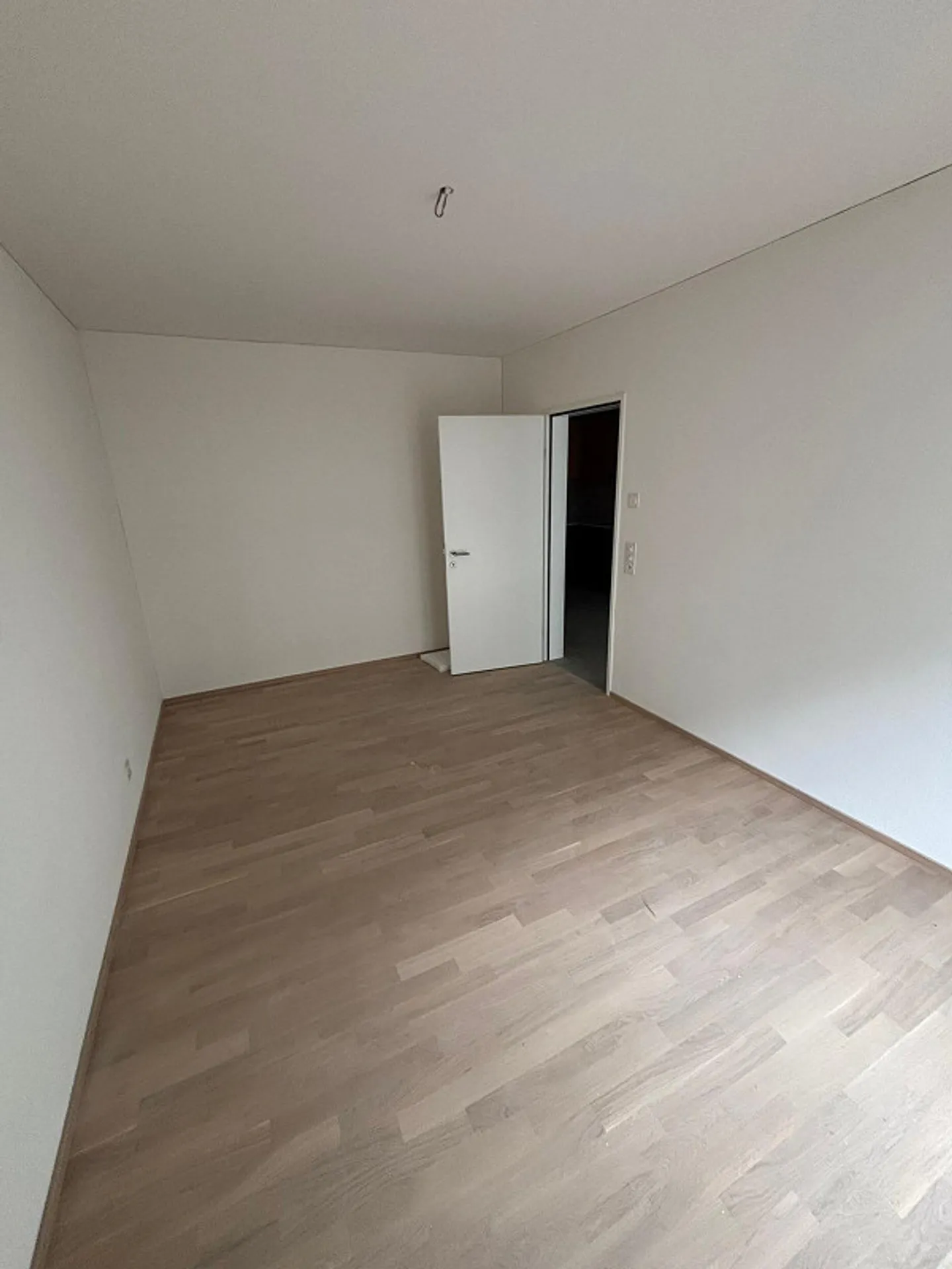 2.5 Room Apartment - Photo 7 of 9