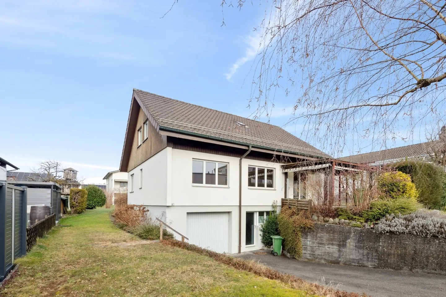 Charmantes Familienhaus in ruhiger Lage - Foto 1 von 8