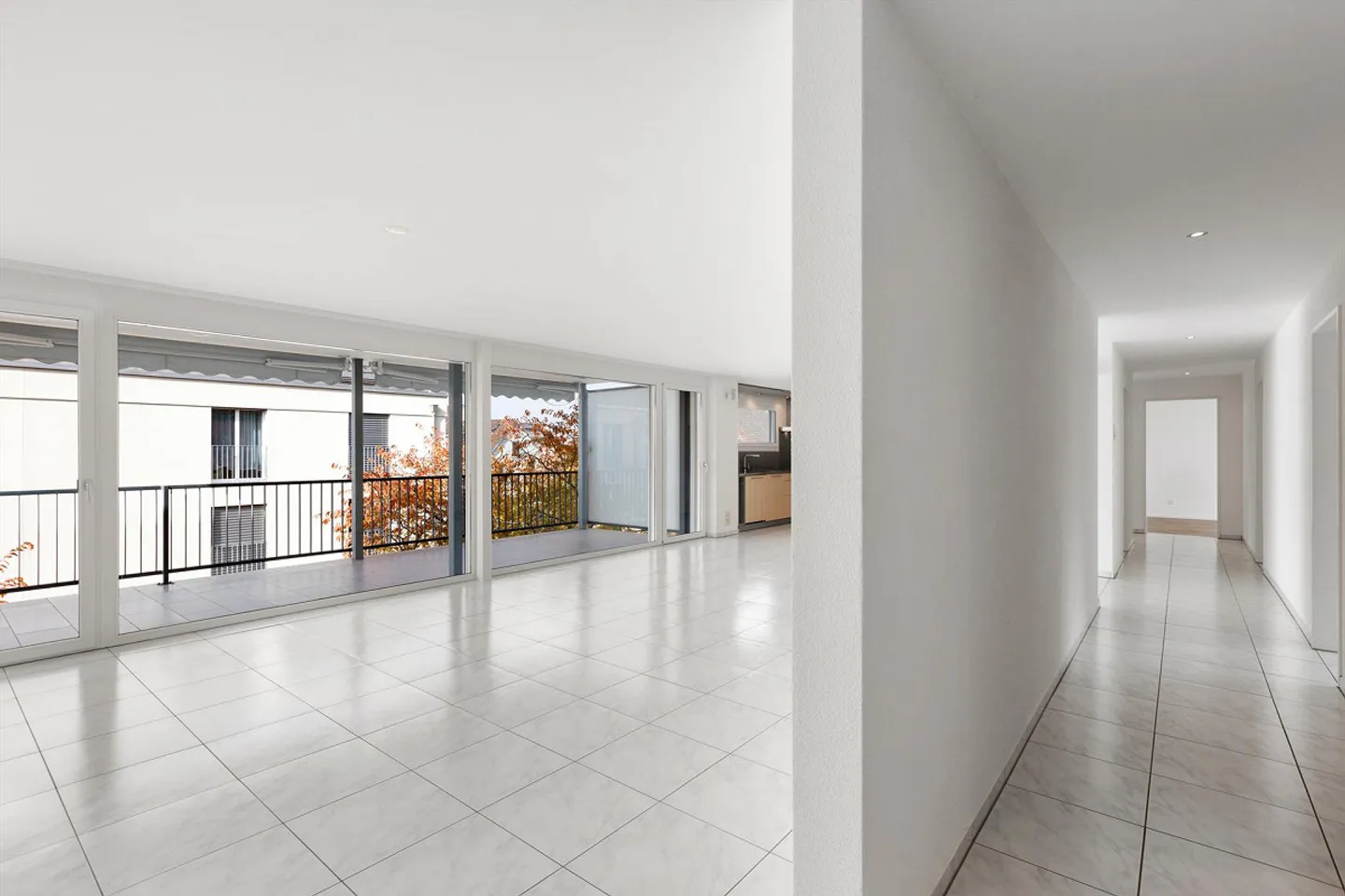 Appartement élégant de 4,5 à 5,5 pièces à louer à Tägerwilen - Photo 3 sur 14