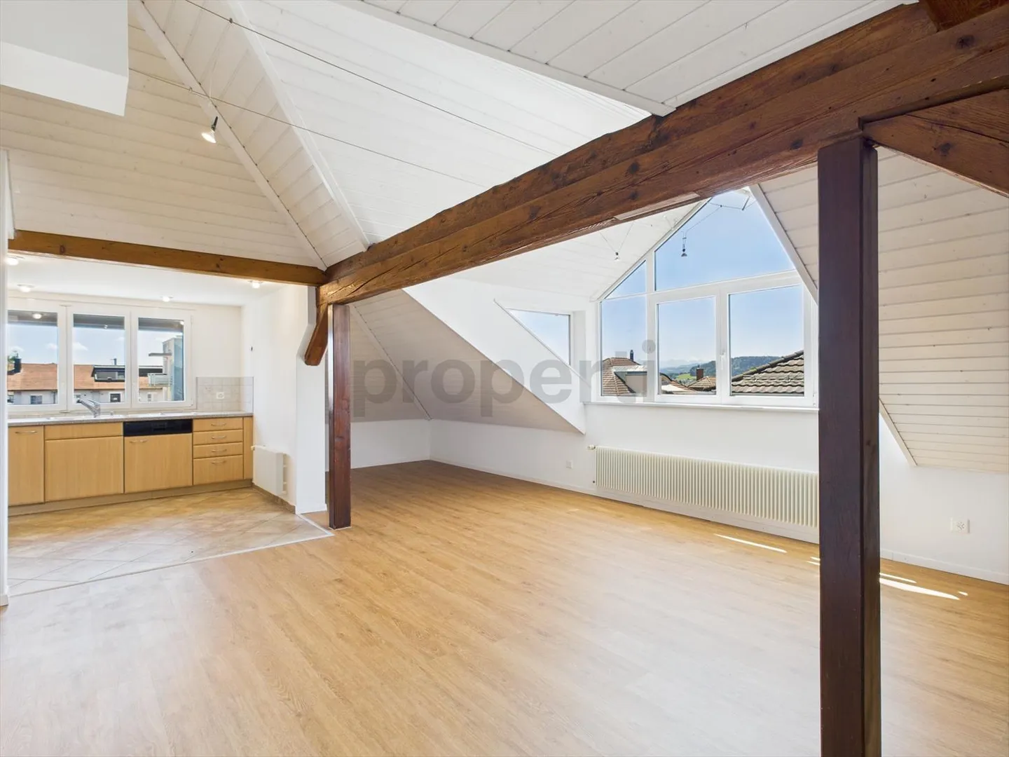Sonnige 3.5-Zimmer Dachwohnung im Zentrum der Stadt Wil SG / 95 m2 - Foto 4 von 11