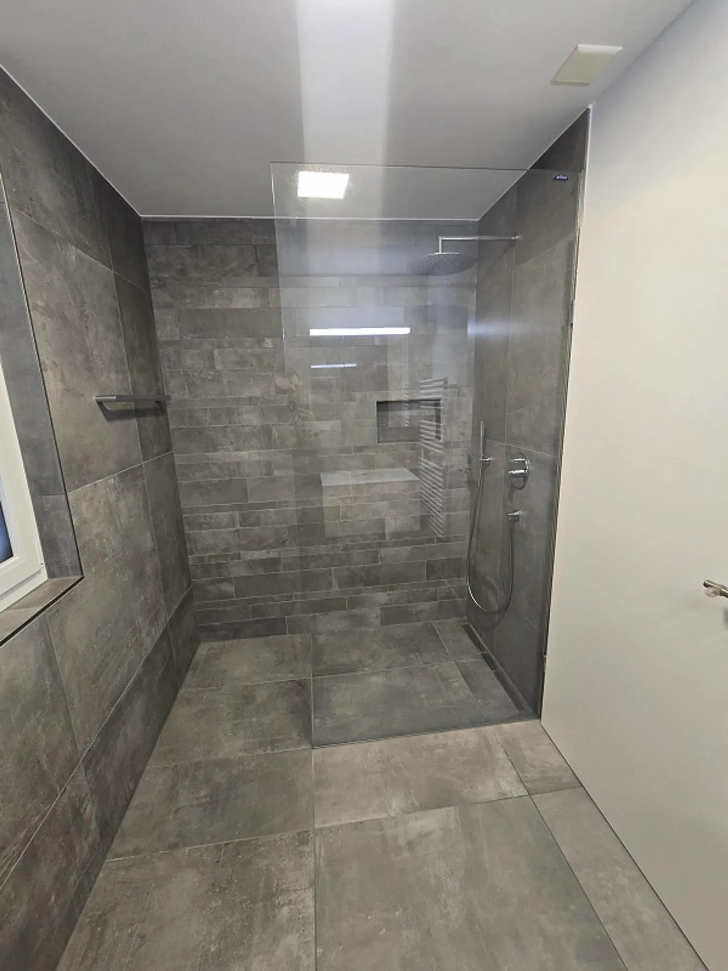 Appartement de 3,5 pièces en standard de propriété - Photo 3 sur 18