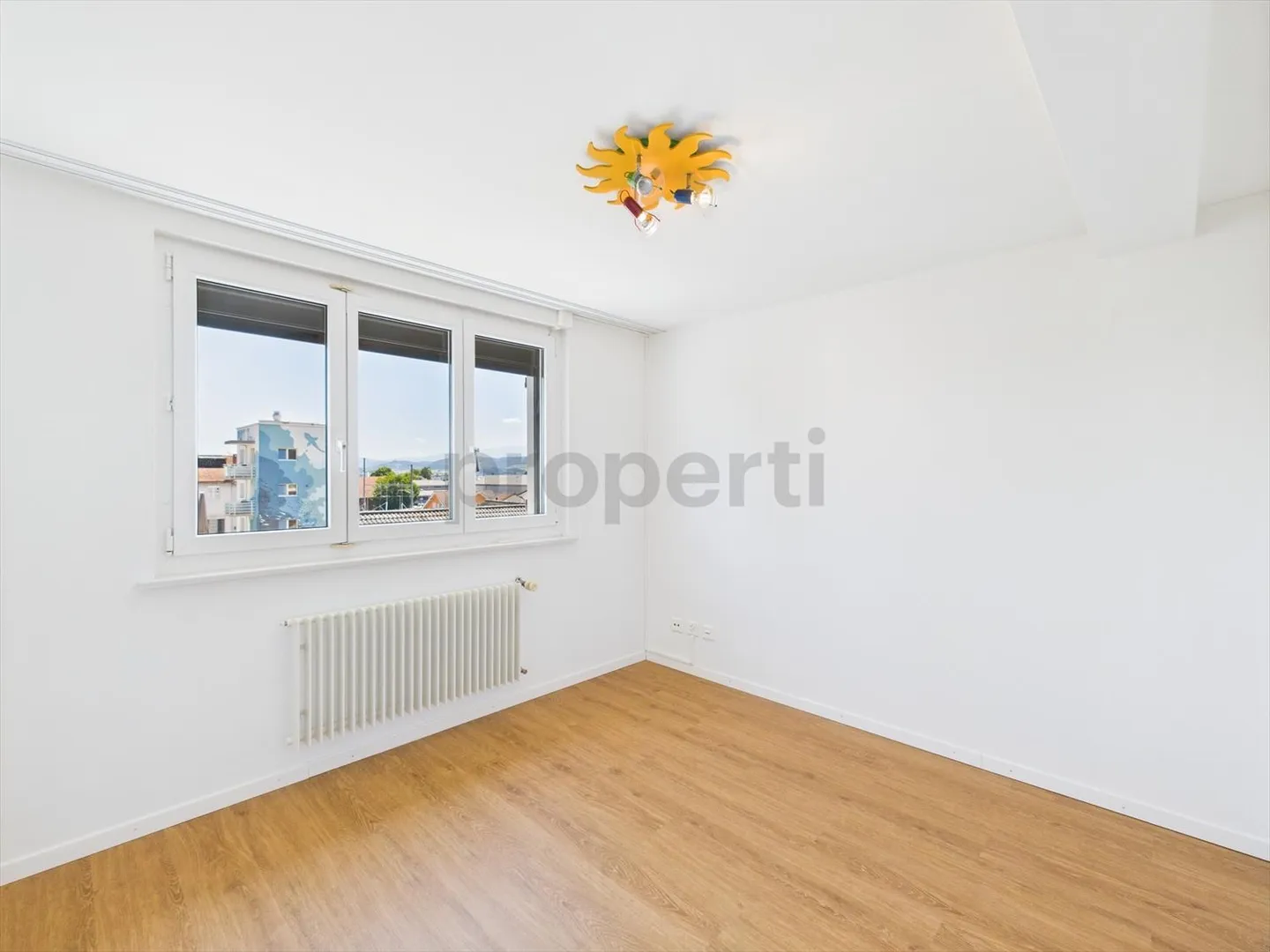 Sonnige 3.5-Zimmer Dachwohnung im Zentrum der Stadt Wil SG / 95 m2 - Foto 6 von 11