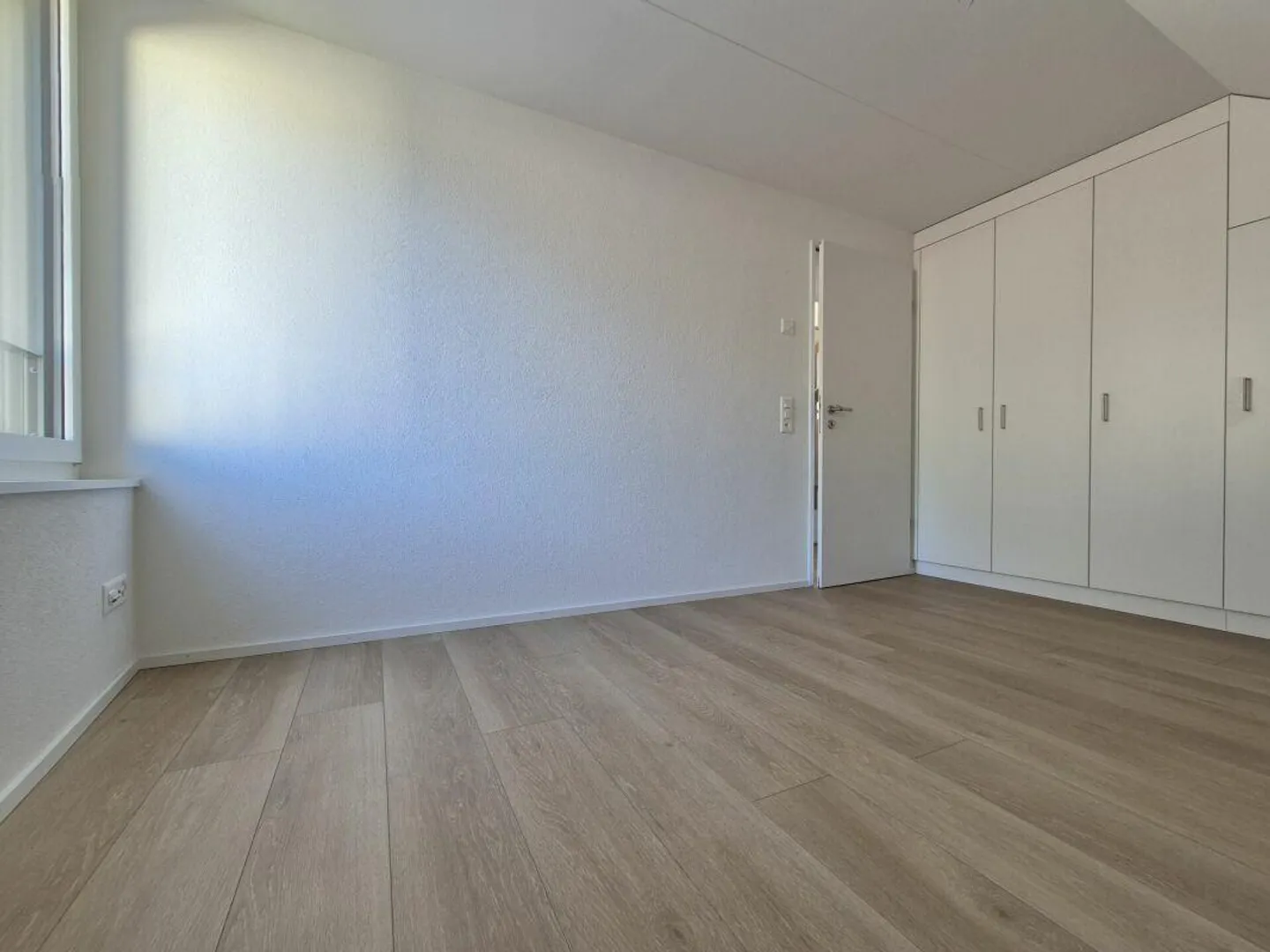neuwertige 5-Zimmer-Maisonette-Wohnung mit Loggia an zentraler Lage - Foto 3 di 11