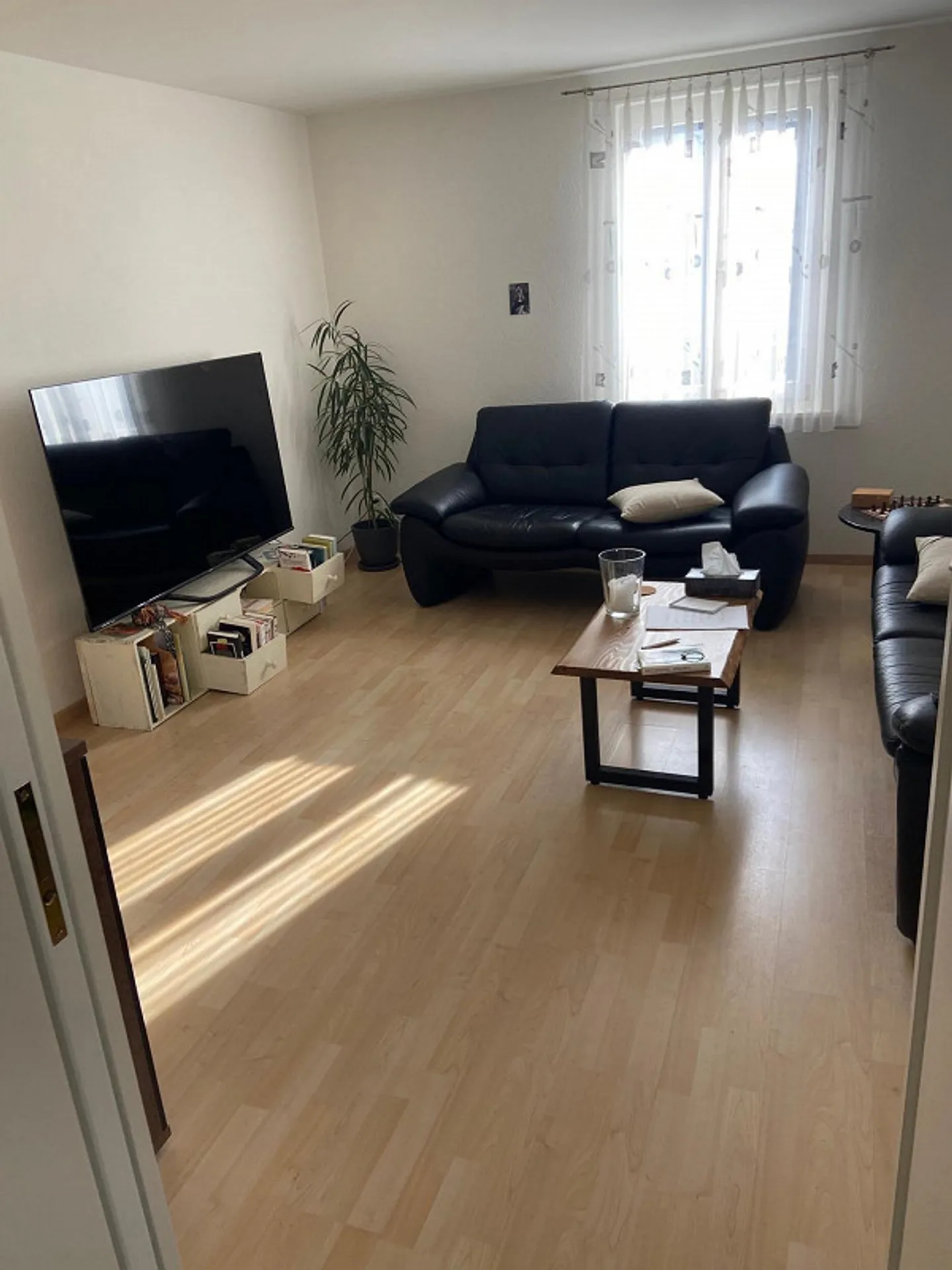 Charming Apartment in Family House - Photo 5 of 10