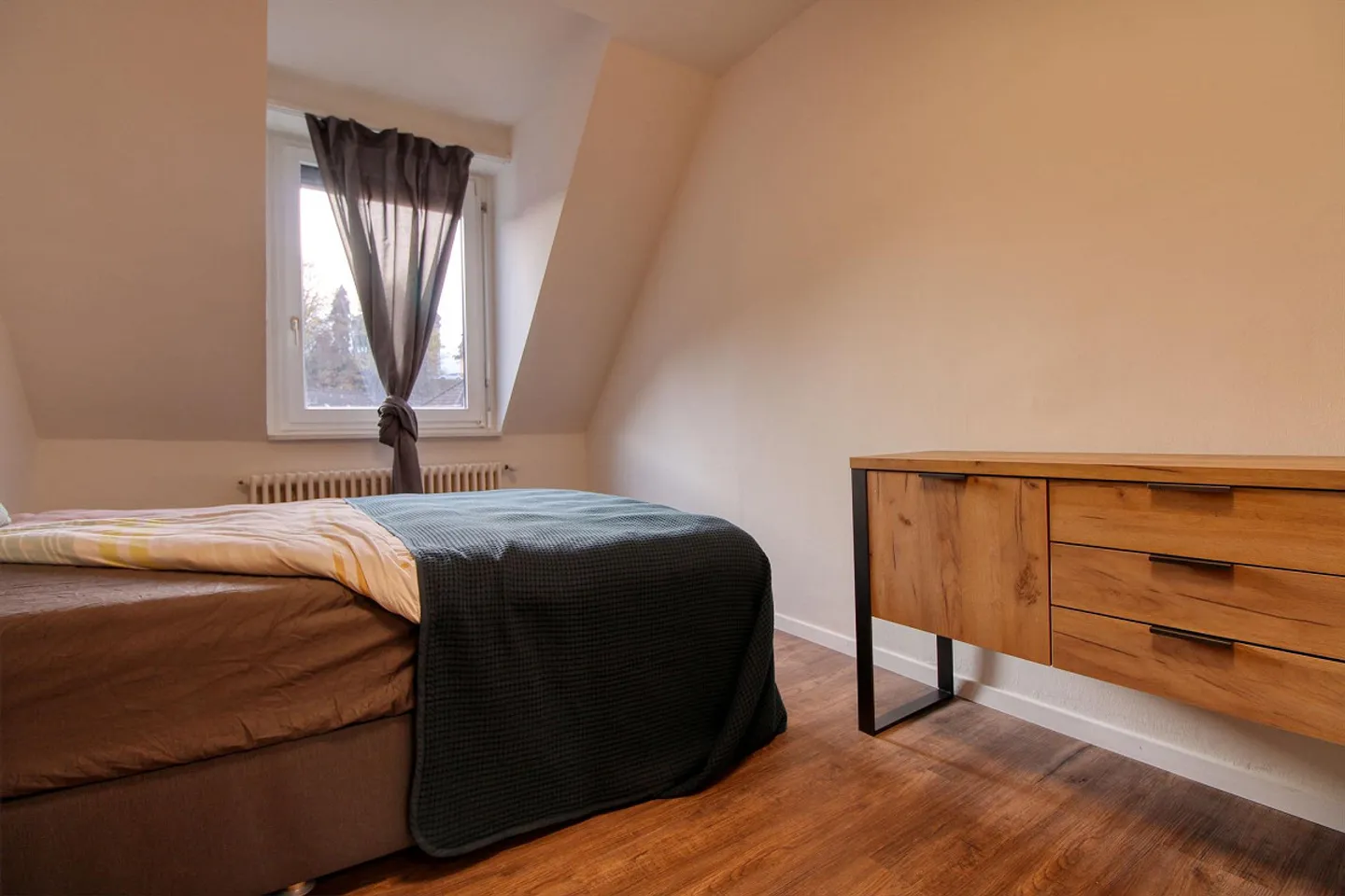 Furnished Room in Modern Apartment - Photo 1 of 12