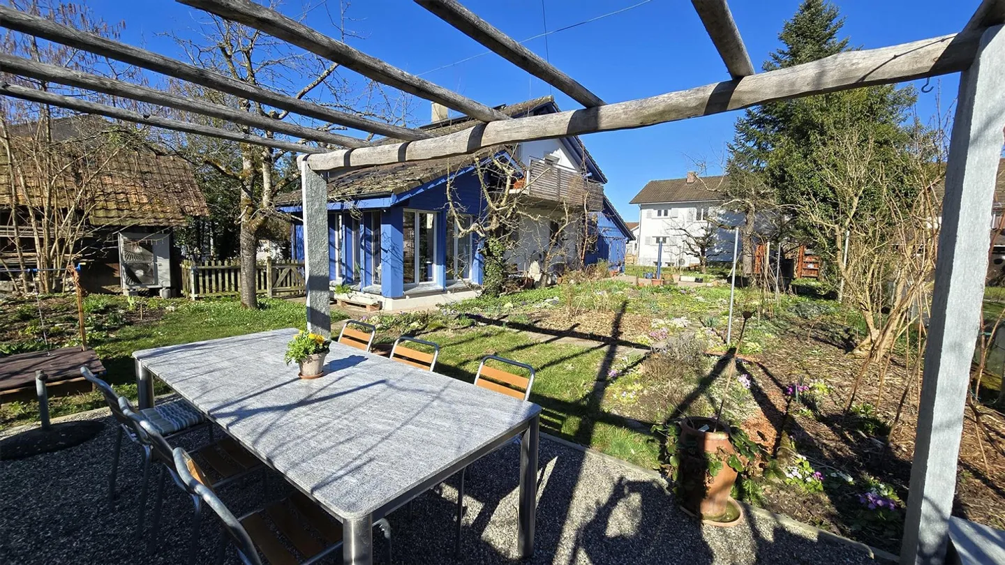 Incantevole casa unifamiliare di 6,5 stanze con giardino idilliaco - Foto 6 di 8