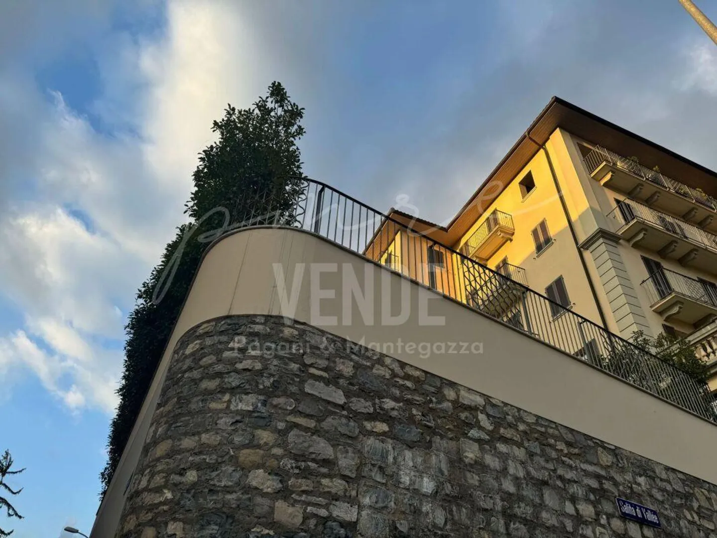 LUGANO CASSARATE I SECONDA CASA I GIARDINO PRIVATO - Foto 1 di 9