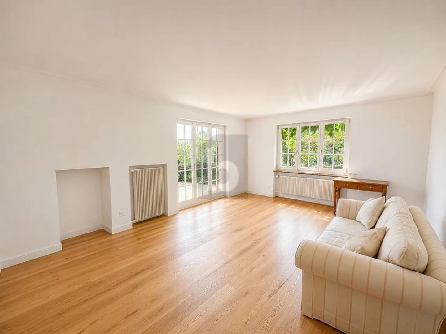 GRÜNE OASE MIT PANORAMABLICK - FRISCH RENOVIERT - Foto 2 di 6