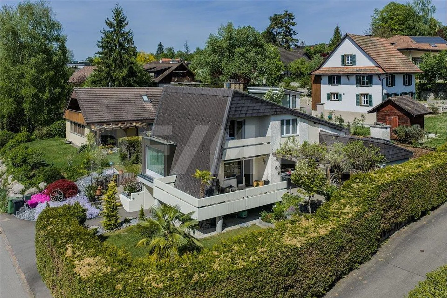 Maison individuelle de 5 pièces dans un emplacement privilégié - Photo 1 sur 12