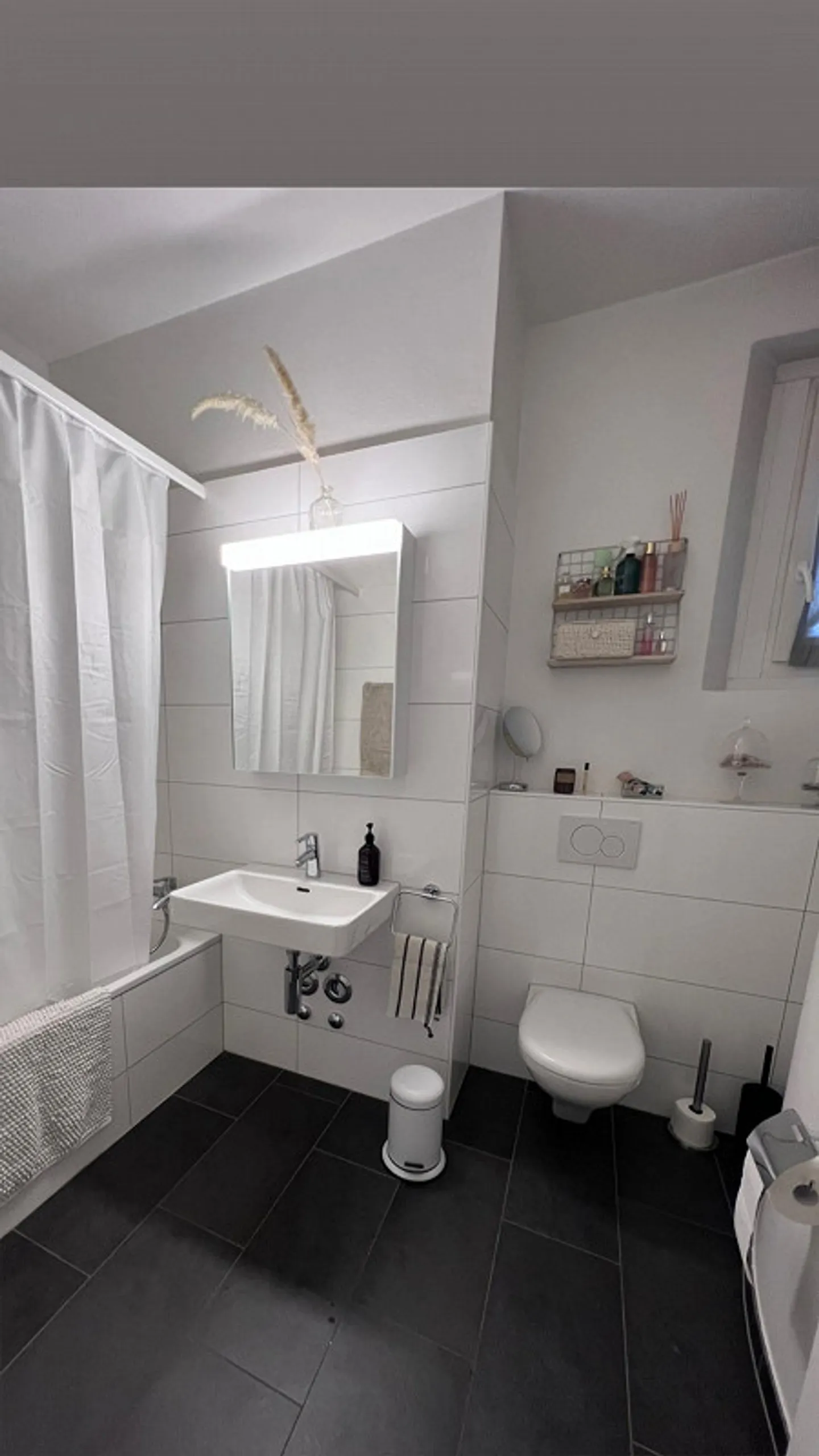 Charming old building recently renovated! - Photo 2 of 7