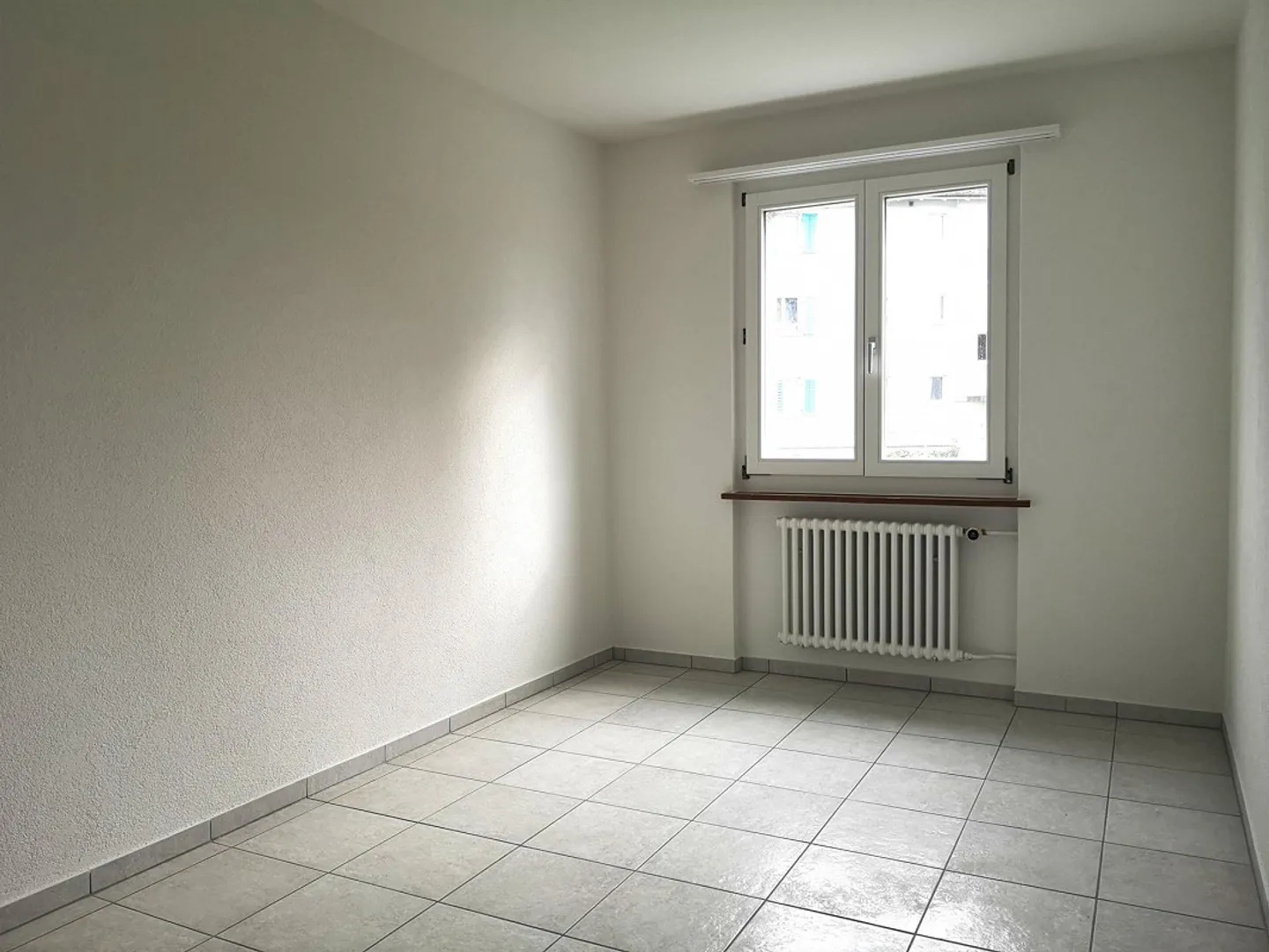 Appartement 4.5 pièces dans un emplacement calme - Photo 4 sur 7