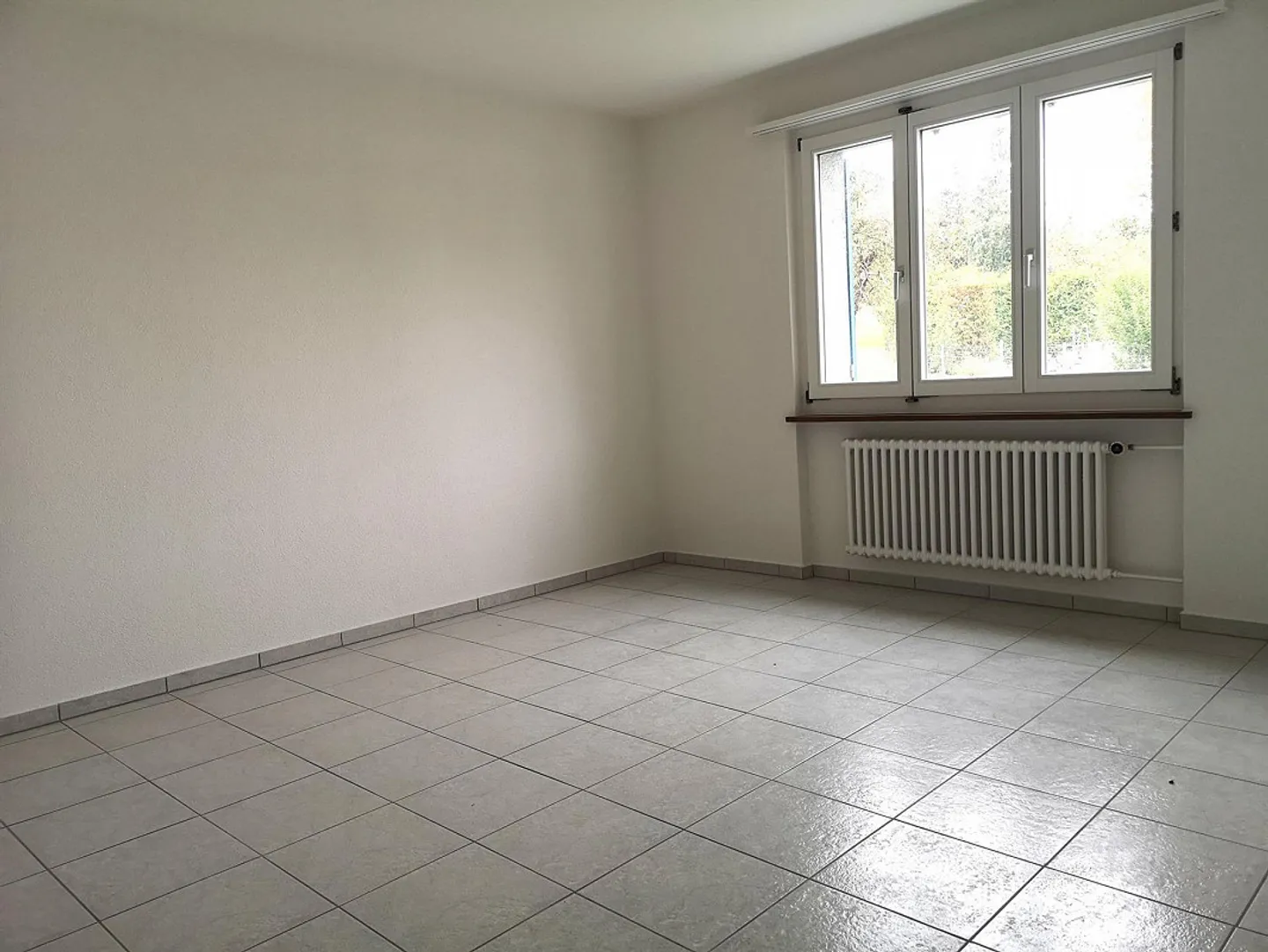 Appartement 4.5 pièces dans un emplacement calme - Photo 2 sur 7