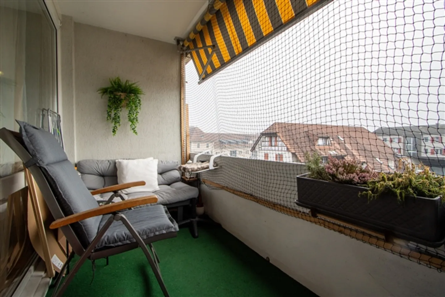 Central 3.5-room apartment with balcony in Lyss - Photo 9 of 9